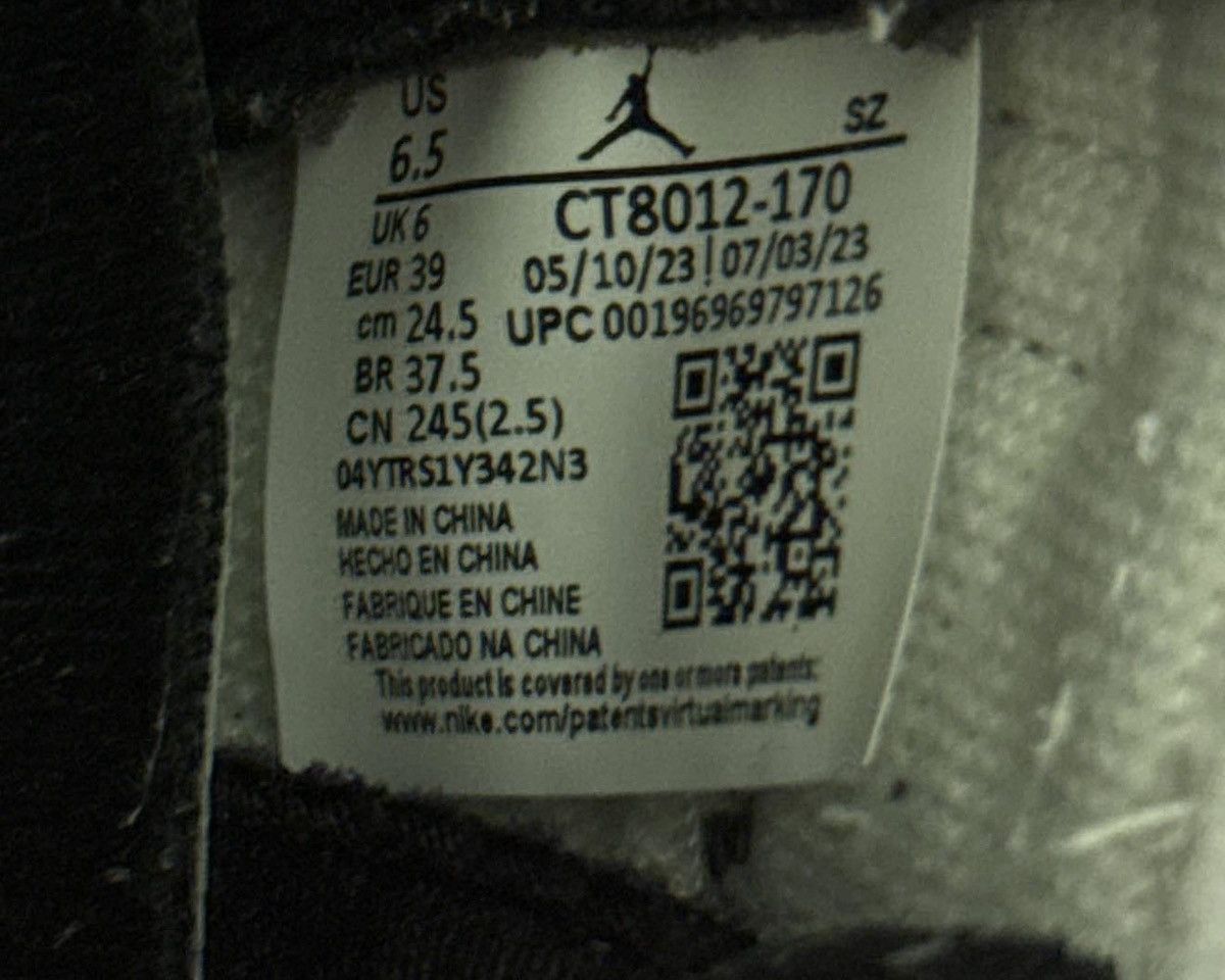 Jordan Brand Air Jordan Gratitude Retro 11s Size US 8 / IT 38 - 11 Thumbnail