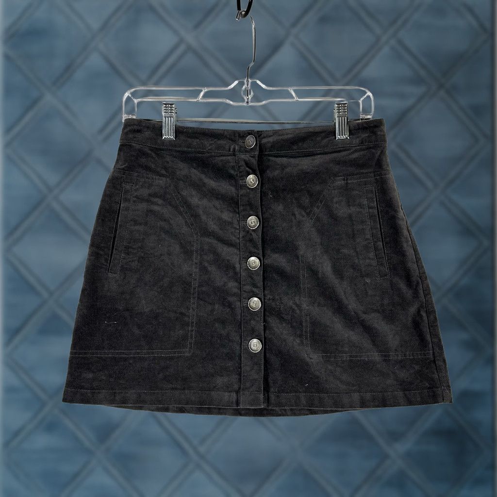Forever 21 FOREVER 21 Corduroy Velour Mini Skirt Button Front Womens Medium Short A-line Size 32" / US 10 / IT 46 - 1 Thumbnail