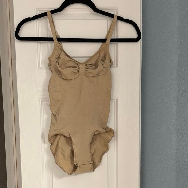 NWOT Skims Seamless Sculpt Brief Bodysuit - L
