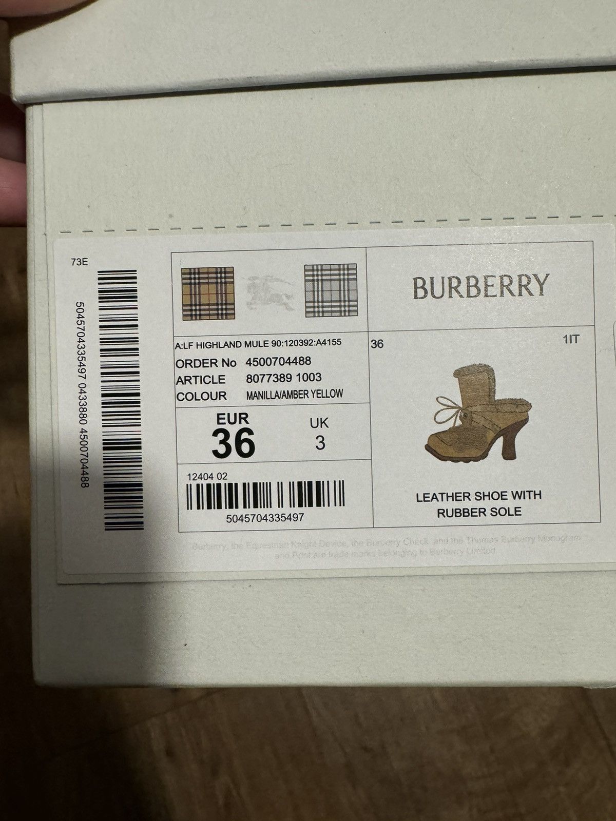 Burberry Burberry shearling boots-mules brown-mustard, size 35 It Size US 5 / IT 35 - 15 Thumbnail