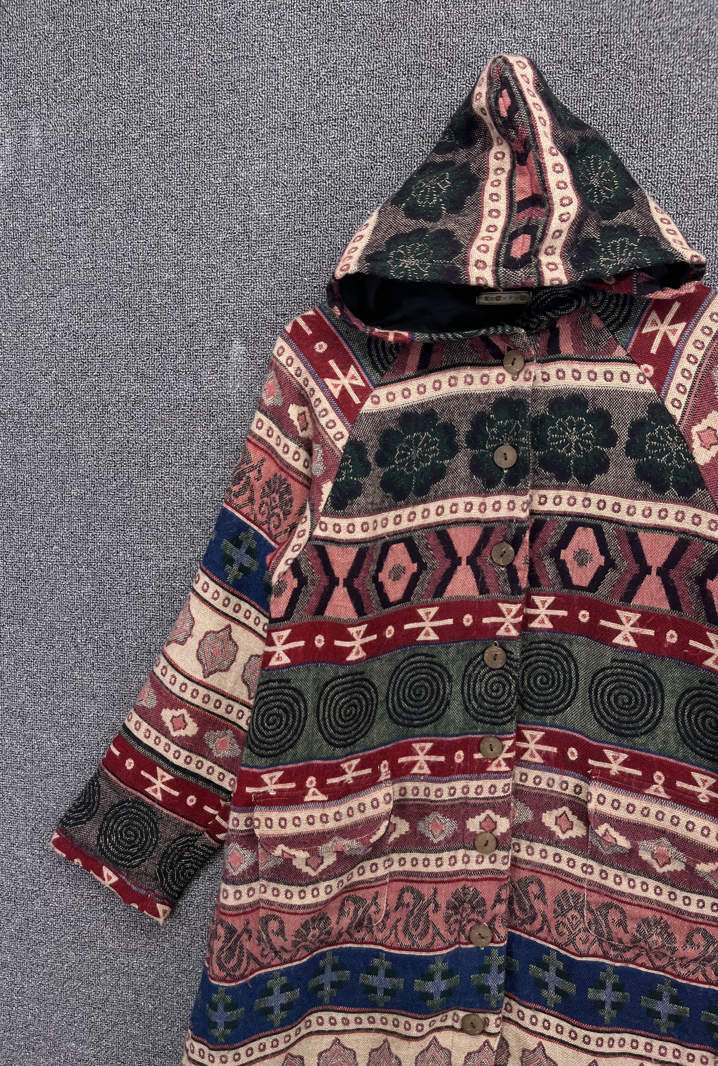 Japanese Brand Vintage Japanese Navajo x Native Hooded Jacket Size S / US 4 / IT 40 - 2 Thumbnail