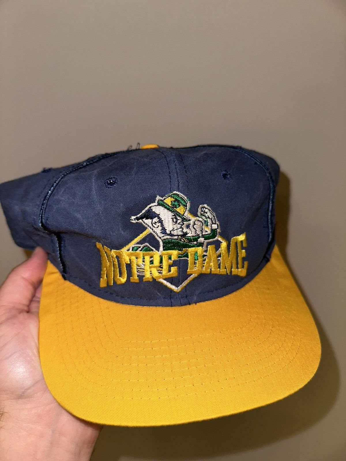 Vintage Vintage Notre Dame Irish SnapBack Hat Size ONE SIZE - 2 Thumbnail