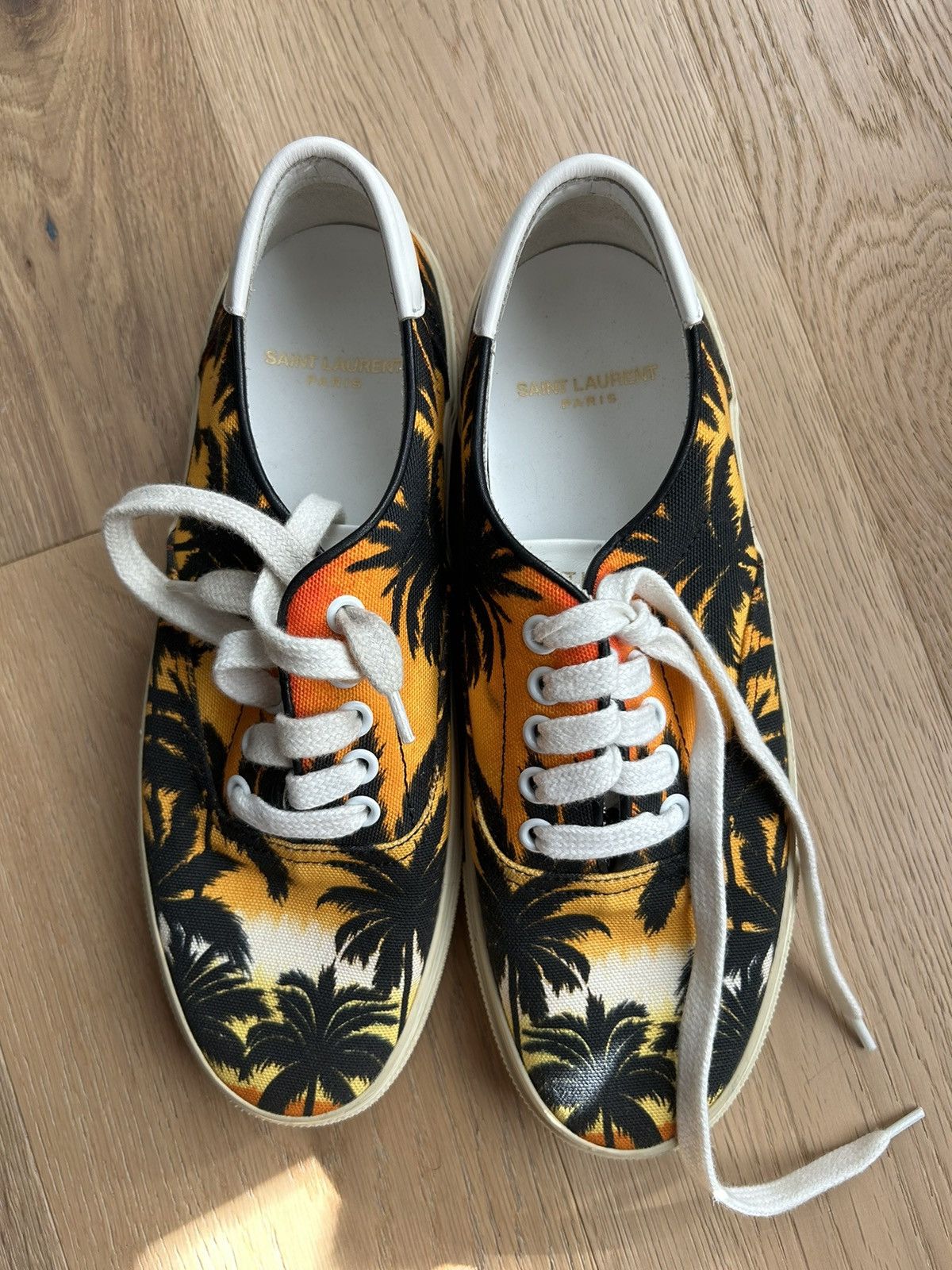 Saint laurent palm tree sneakers outlet
