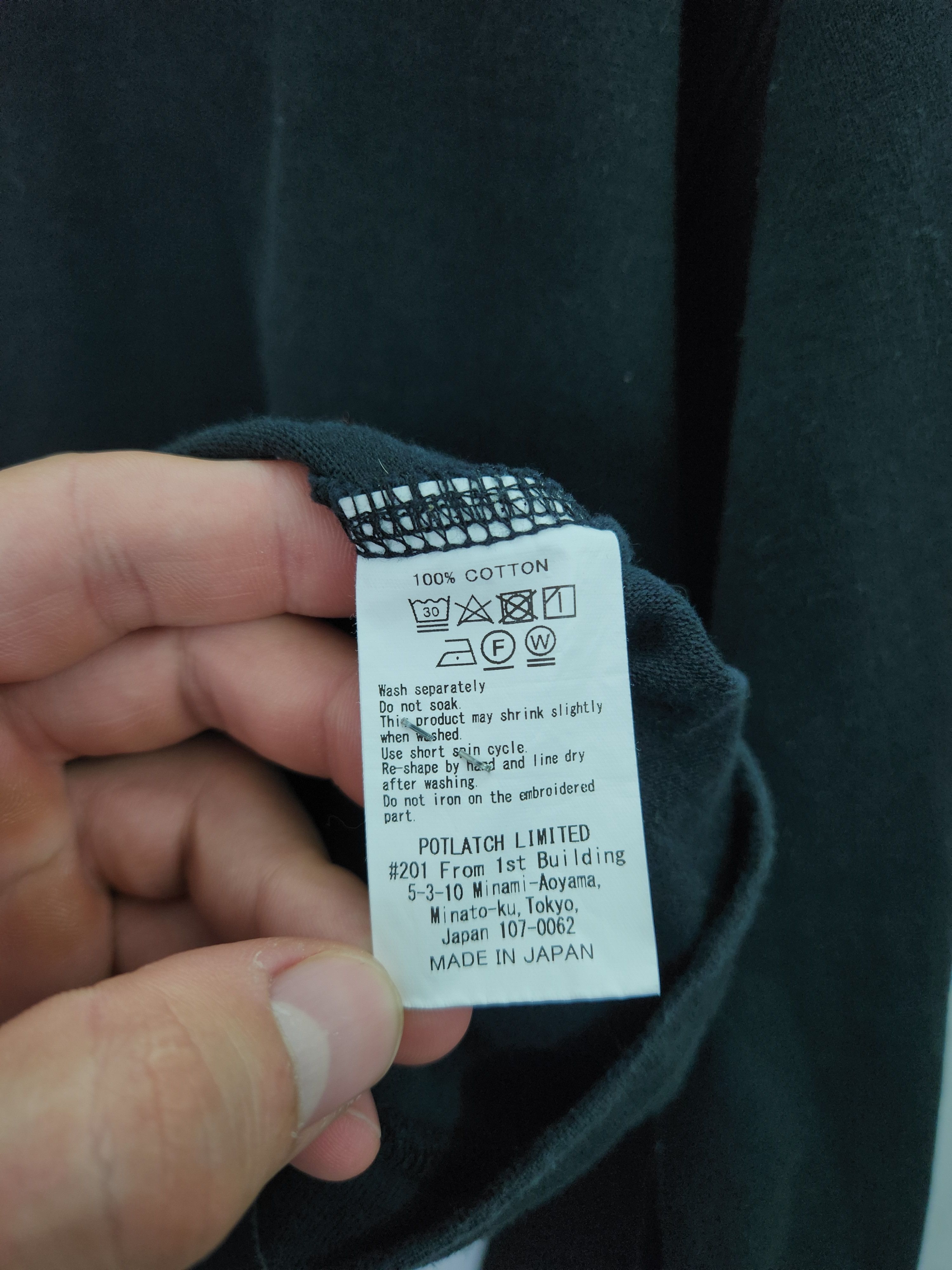 Cav Empt Cav empt black long sleeve planet logo size M Size US M / EU 48-50 / 2 - 10 Thumbnail