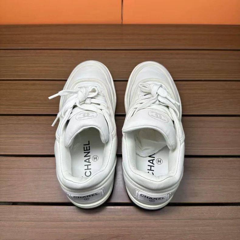 Chanel Chanel White Leather Sneakers Size 36 Size US 5.5 / EU 38 - 3 Thumbnail