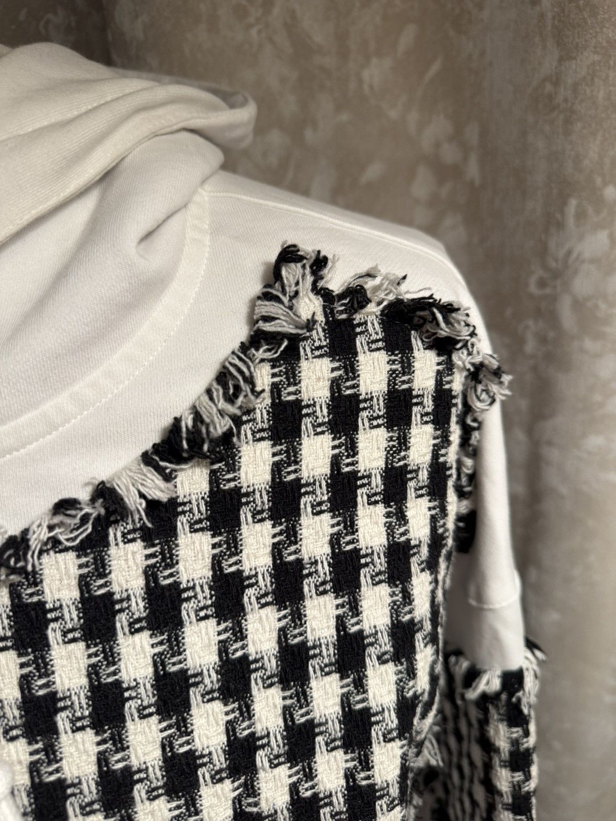 Other Fringe-Edge Houndstooth Hoodie – Urban Street Meets Cozy Size US L / EU 52-54 / 3 - 7 Thumbnail