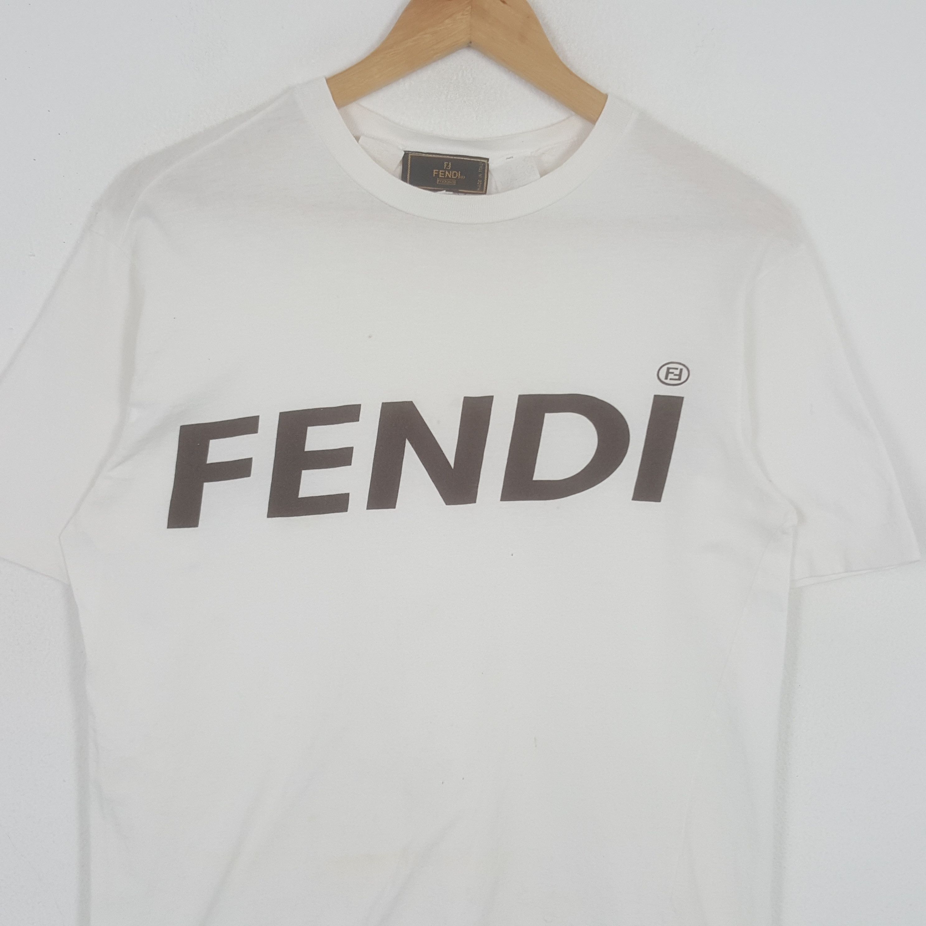 Fendi × Vintage Vintage FENDI Italian Brand Spell Out Tshirt Size US M / EU 48-50 / 2 - 2 Thumbnail