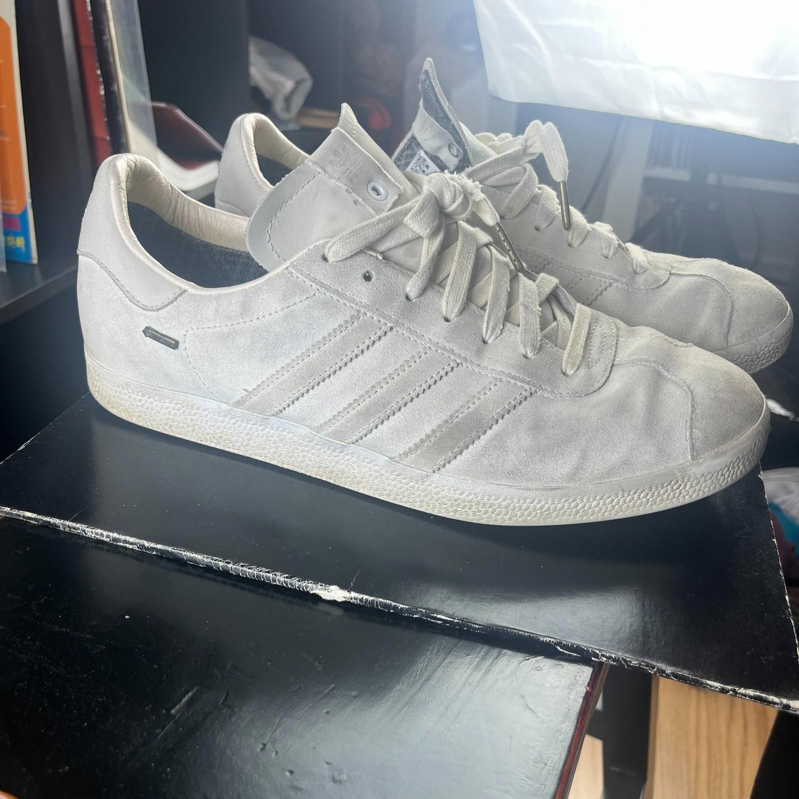Adidas Saint Alfred x adidas Gazelle Goretex Chalk White 11.5 Cream Size US 11.5 / EU 44-45 - 3 Thumbnail