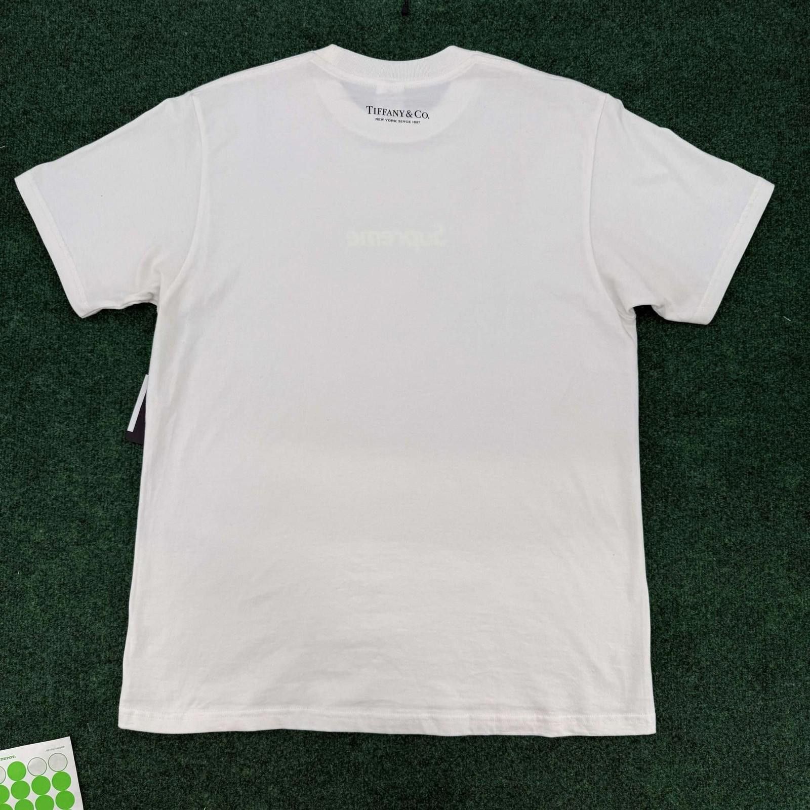 Supreme Supreme Tiffany & Co. Box Logo Tee L Used Size US L / EU 52-54 / 3 - 4 Thumbnail