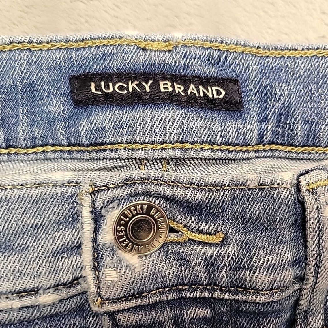 Lucky Brand Lucky Brand Jeans Women 10 Faded Blue Denim Zoe High Rise Straight Leg Pants Buds 90s USA American Denim Jeans Women 10 Boyz? Size 32" / US 10 / IT 46 - 5 Thumbnail