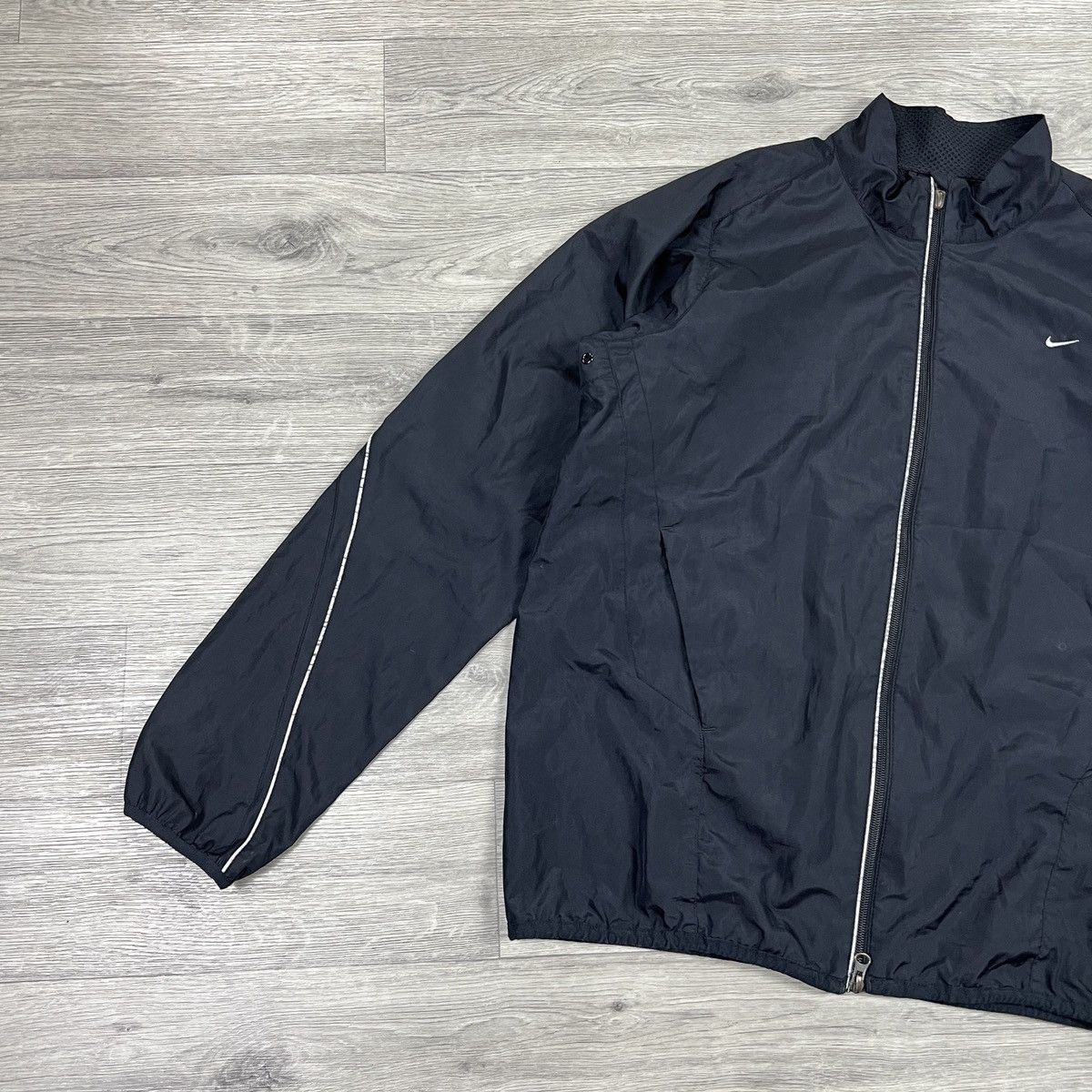 Nike Nike Vintage Navy Windbreaker Jacket Boxy Fit M XL Size US M / EU 48-50 / 2 - 3 Thumbnail