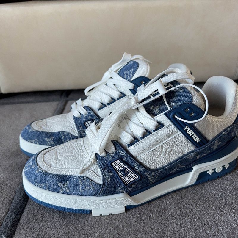 Louis Vuitton Louis Vuitton Trainer Low-Top Fashion Sneakers -2508 Size US 10.5 / EU 43-44 - 1 Thumbnail
