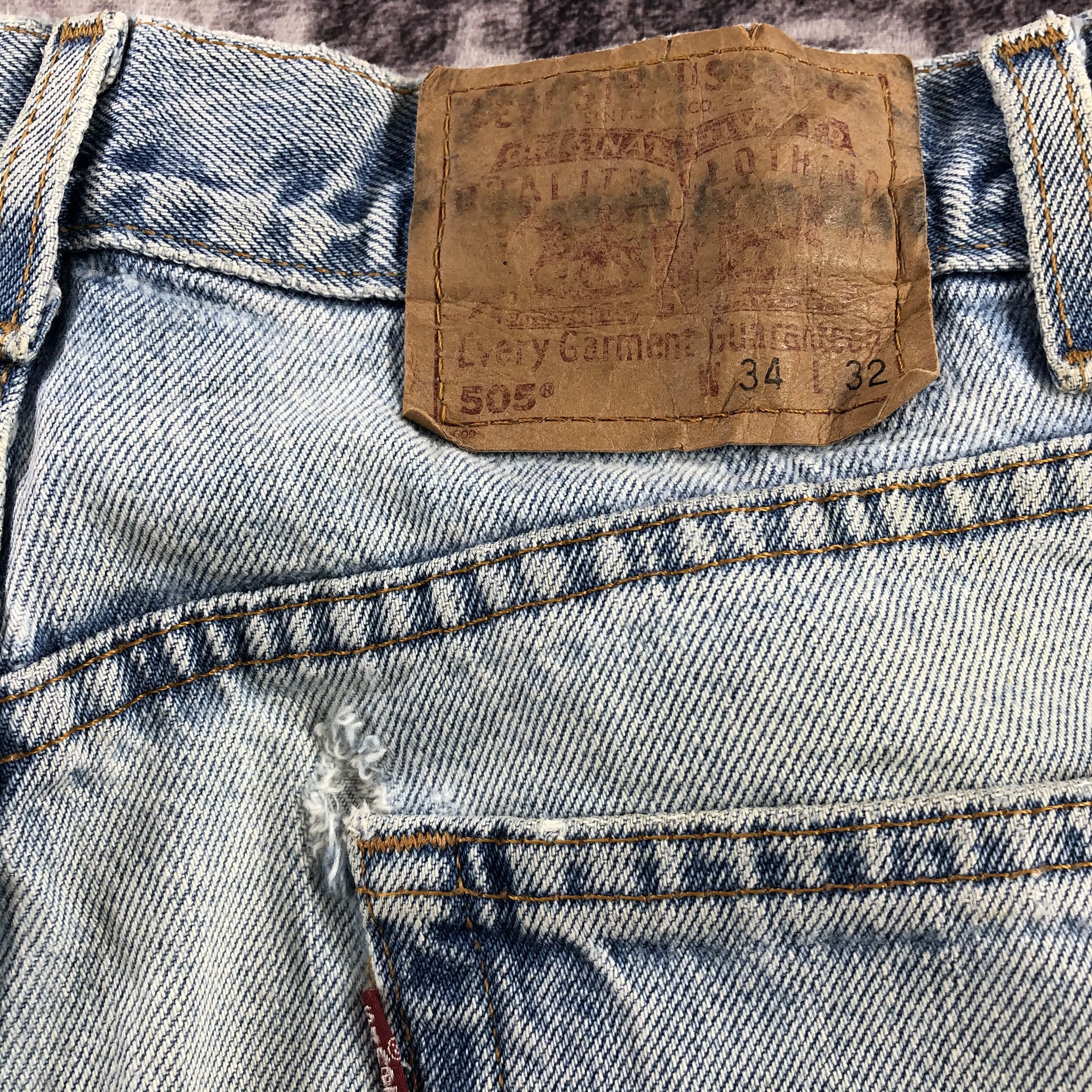 Levi's × Vintage Vintage 90s Light Wash Levis 505 Jeans-JM2840 Size US 33 - 7 Thumbnail