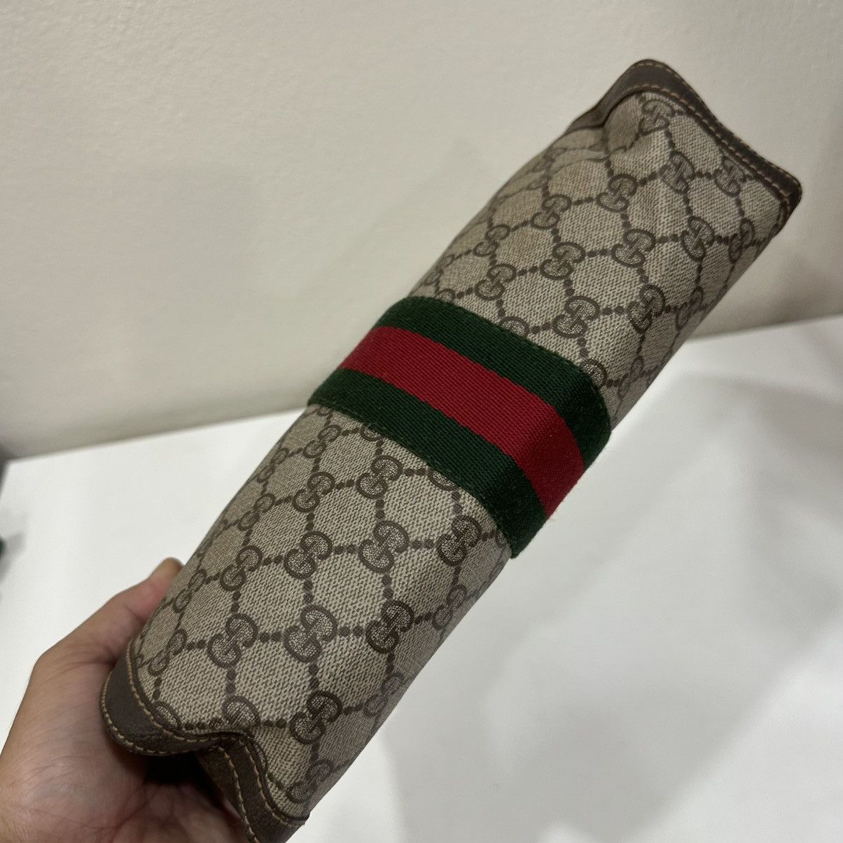 Gucci ‼️YES‼️VINTAGE GUCCI GG SUPREME SHERRY LINE MONOGRAM CLUCTHBAG Size ONE SIZE - 4 Thumbnail