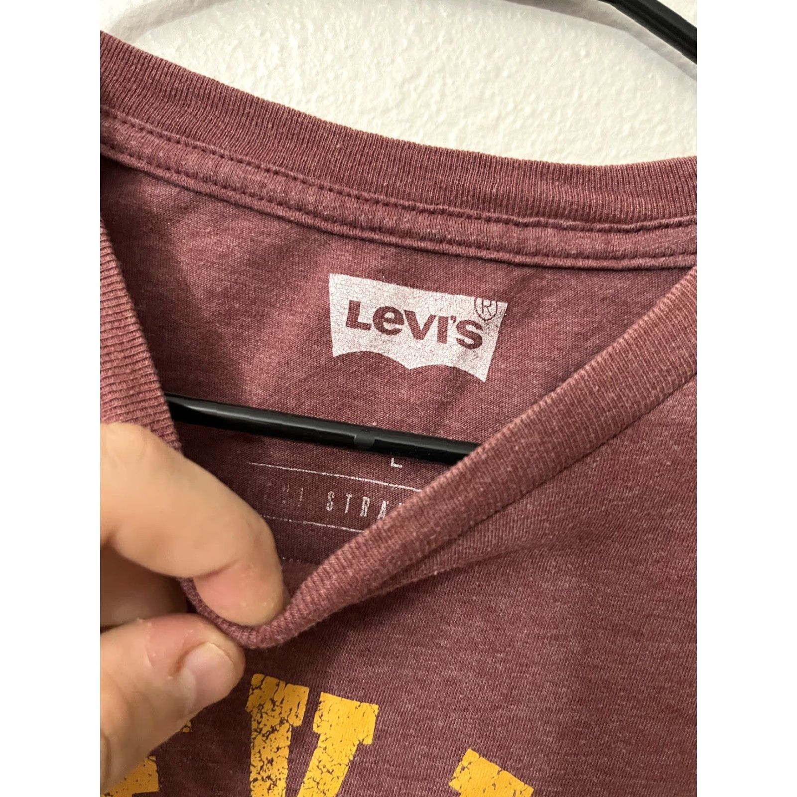 Levi's Levi's Large Red Crew Neck T-Shirt Men's 90s Classic Big Logo Size US L / EU 52-54 / 3 - 4 Thumbnail