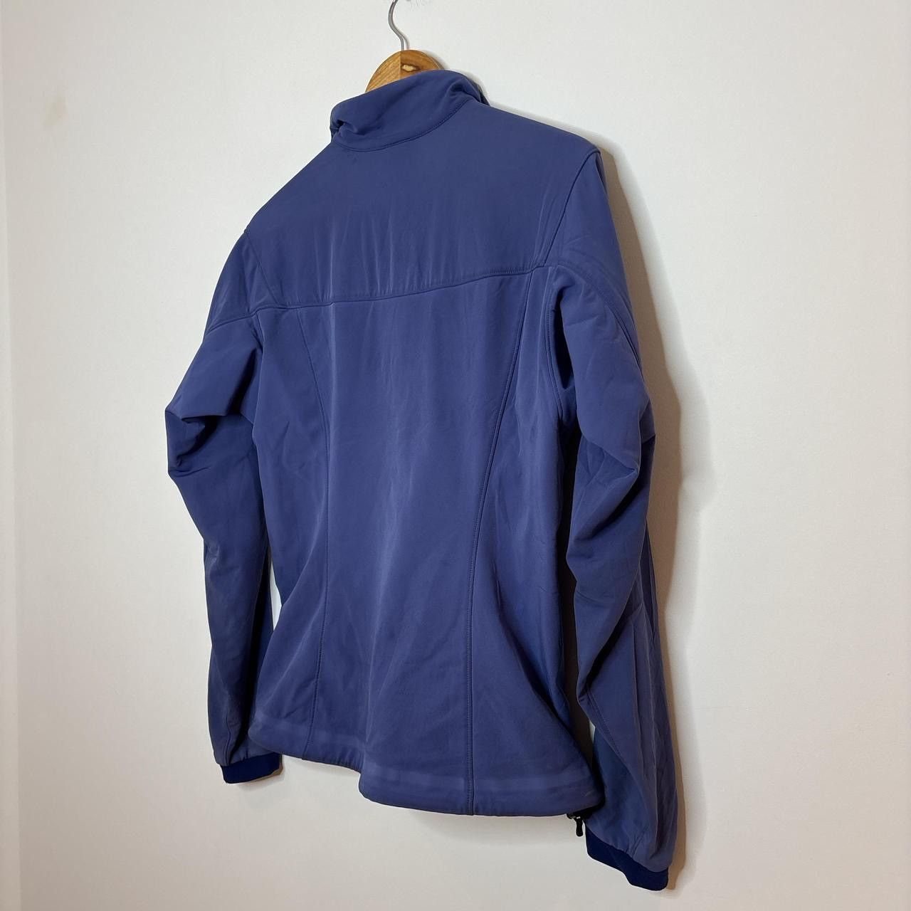 Arc'teryx Vintage Arcteryx Lavender Soft Shell Jacket Size US M / EU 48-50 / 2 - 6 Thumbnail