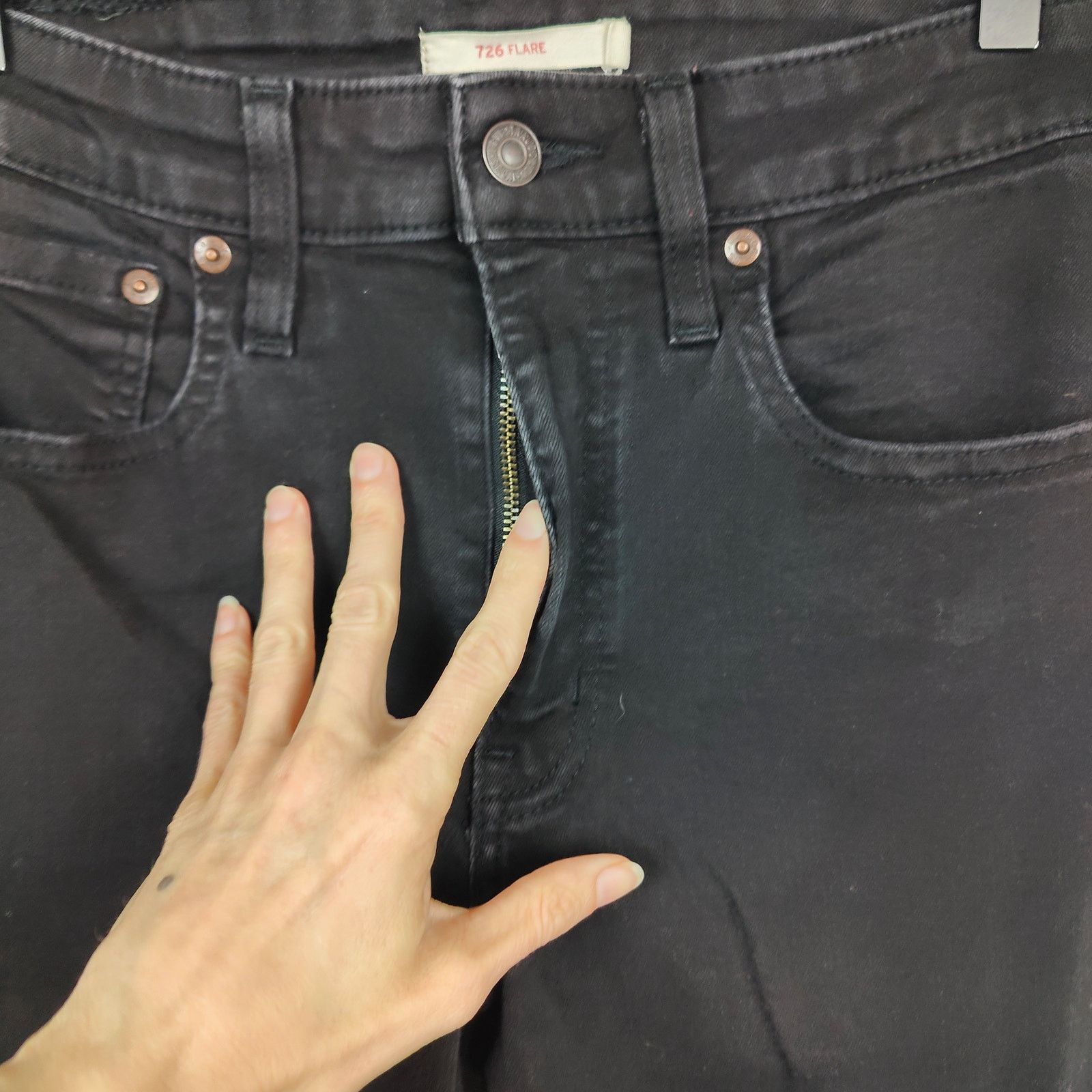 Levi's Levi's 726 High Rise Flare Jeans Womens 30 Black Wash Size 30" / US 8 / IT 44 - 3 Thumbnail