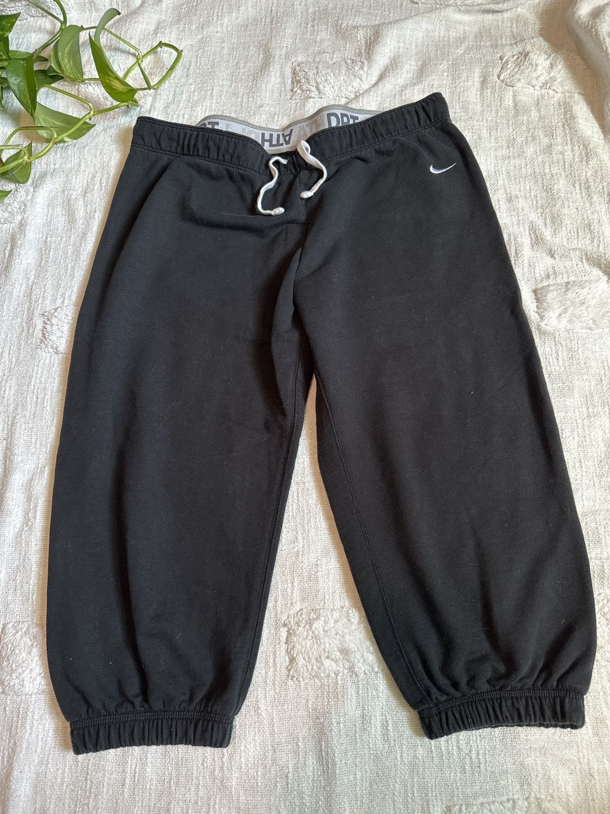 Nike Cropped Nike Joggers Size 28" / US 6 / IT 42 - 6 Thumbnail