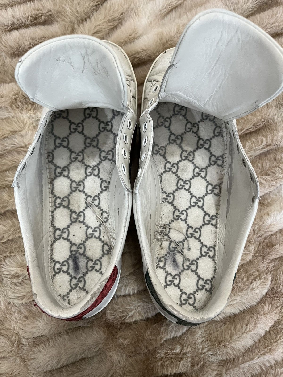 Gucci Men's Ace sneaker with bee size 7.5 US 8 Size US 9 / EU 42 - 11 Thumbnail