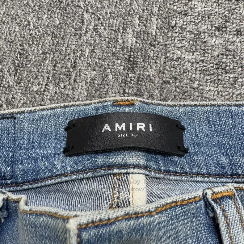 Amiri Amiri Size 30 Smudging and aging the jeans to give them a u Size US 30 / EU 46 - 4 Thumbnail