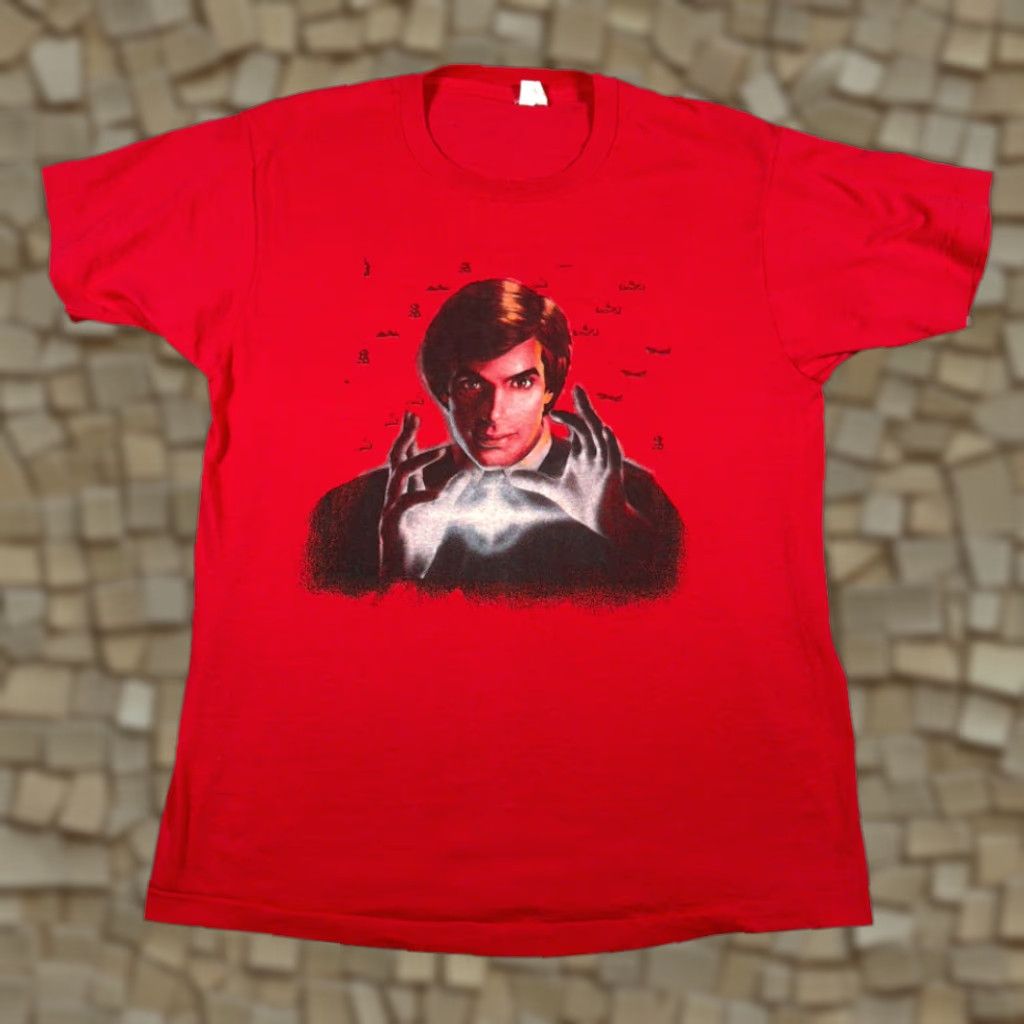 Vintage VINTAGE Screen Stars Shirt Adult MEDIUM Red 80s David Copperfield Magic Show USA Red Shirt Mens Size US M / EU 48-50 / 2 - 1 Thumbnail