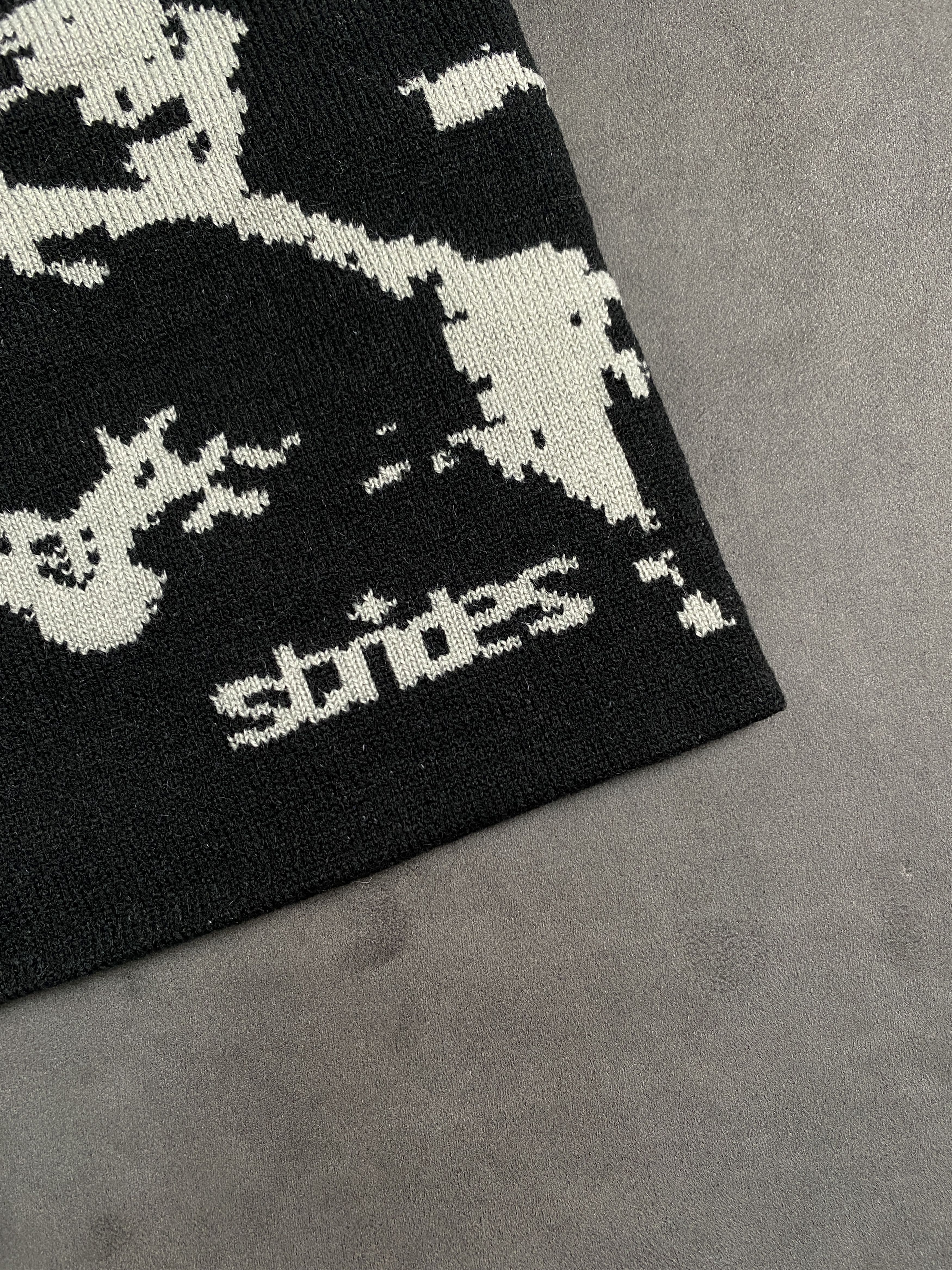 Japanese Brand Strides JP Splatter Graphic No Cuff Black Beanie Hats OS Size ONE SIZE - 2 Thumbnail