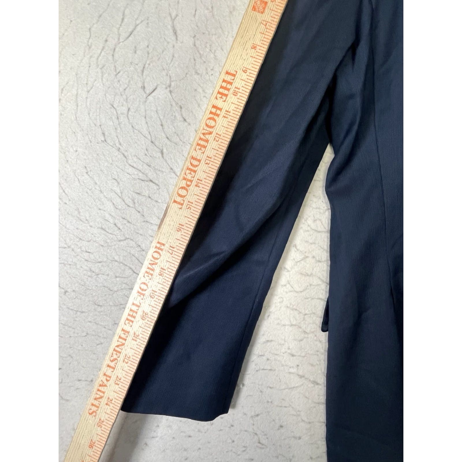 **Joseph Abboud Men's Regular Fit Two-Button Navy Blue Wool Blazer** User: Joseph Abboud Men's Regular Fit Two-Button Navy Blue Wool Blazer USA