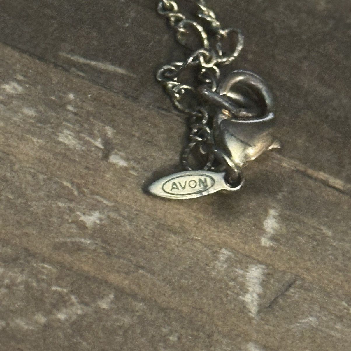 Other Avon gold filigree AB rhinestone cross pendant necklace Size ONE SIZE - 5 Thumbnail