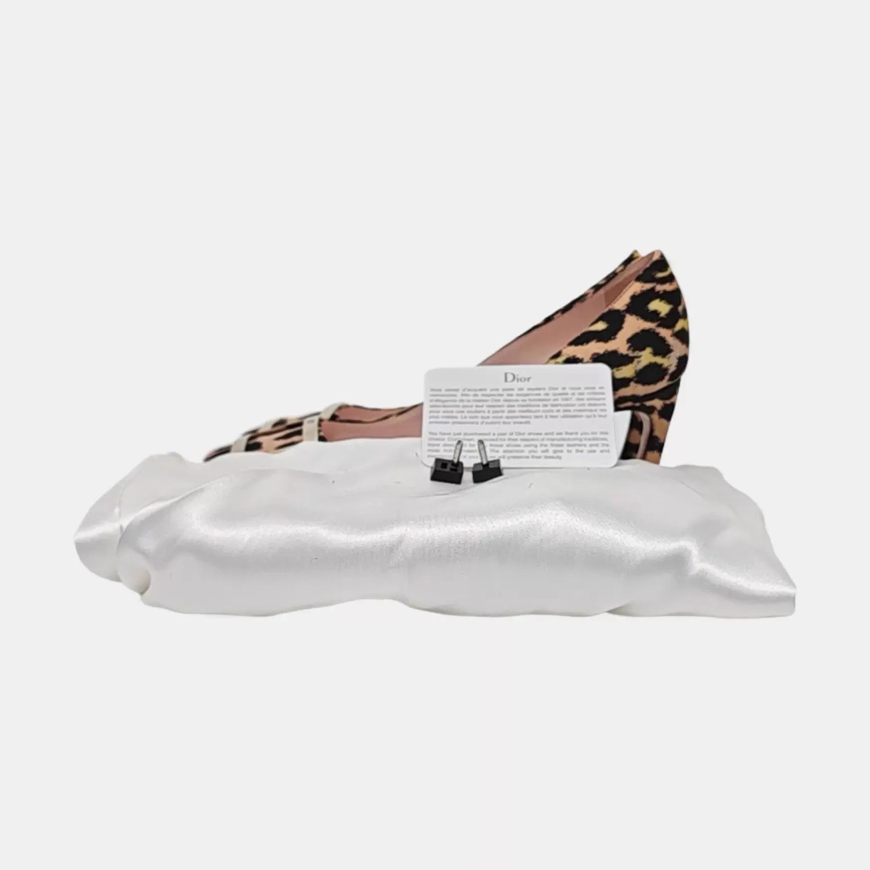 Roger Vivier RV 37 Women's Shoe Size US 6.5 / IT 36.5 - 4 Thumbnail