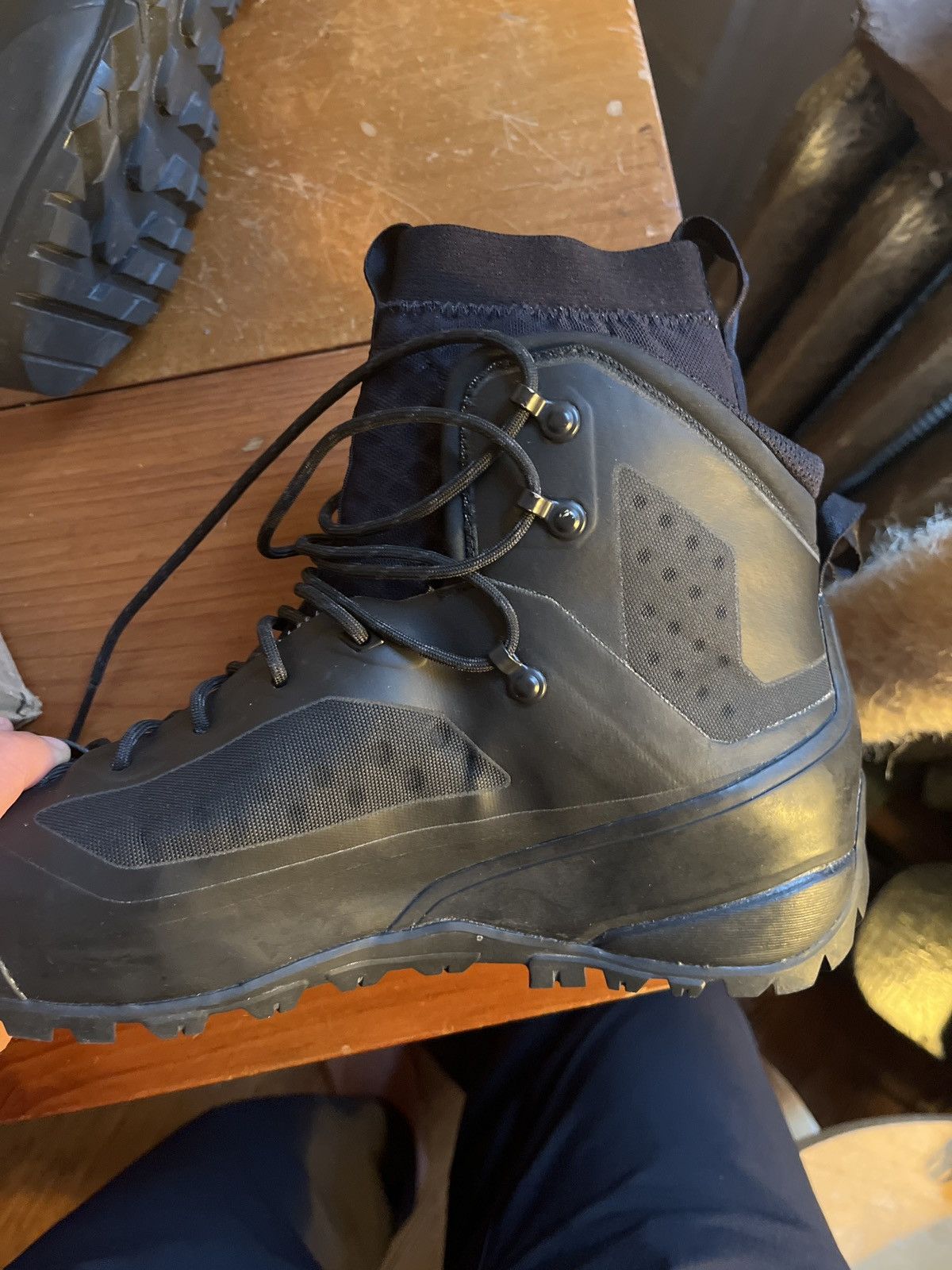 Arc'teryx Arcteryx LEAF Bora2 MID Sample RARE 1/1 Size US 9 / EU 42 - 3 Thumbnail