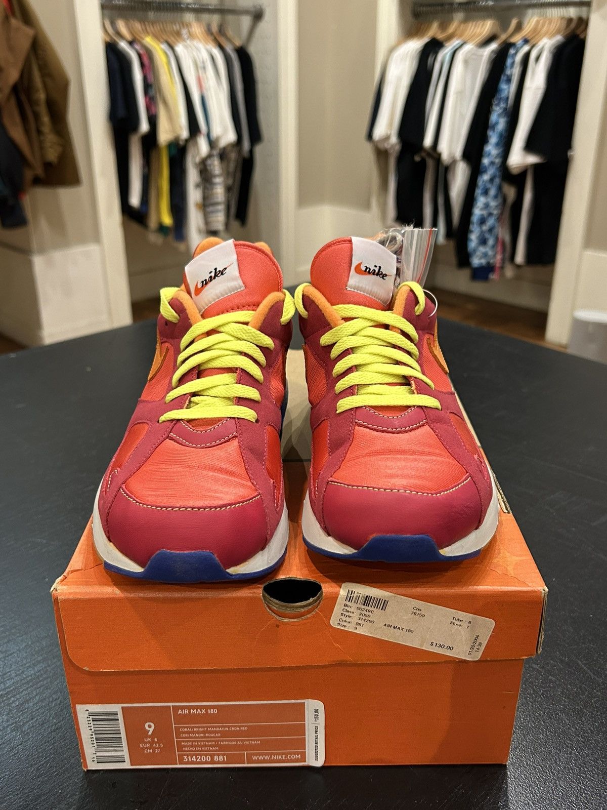 Nike Nike Air Max 180 Powerwall Coral Size US 9 / EU 42 - 3 Thumbnail