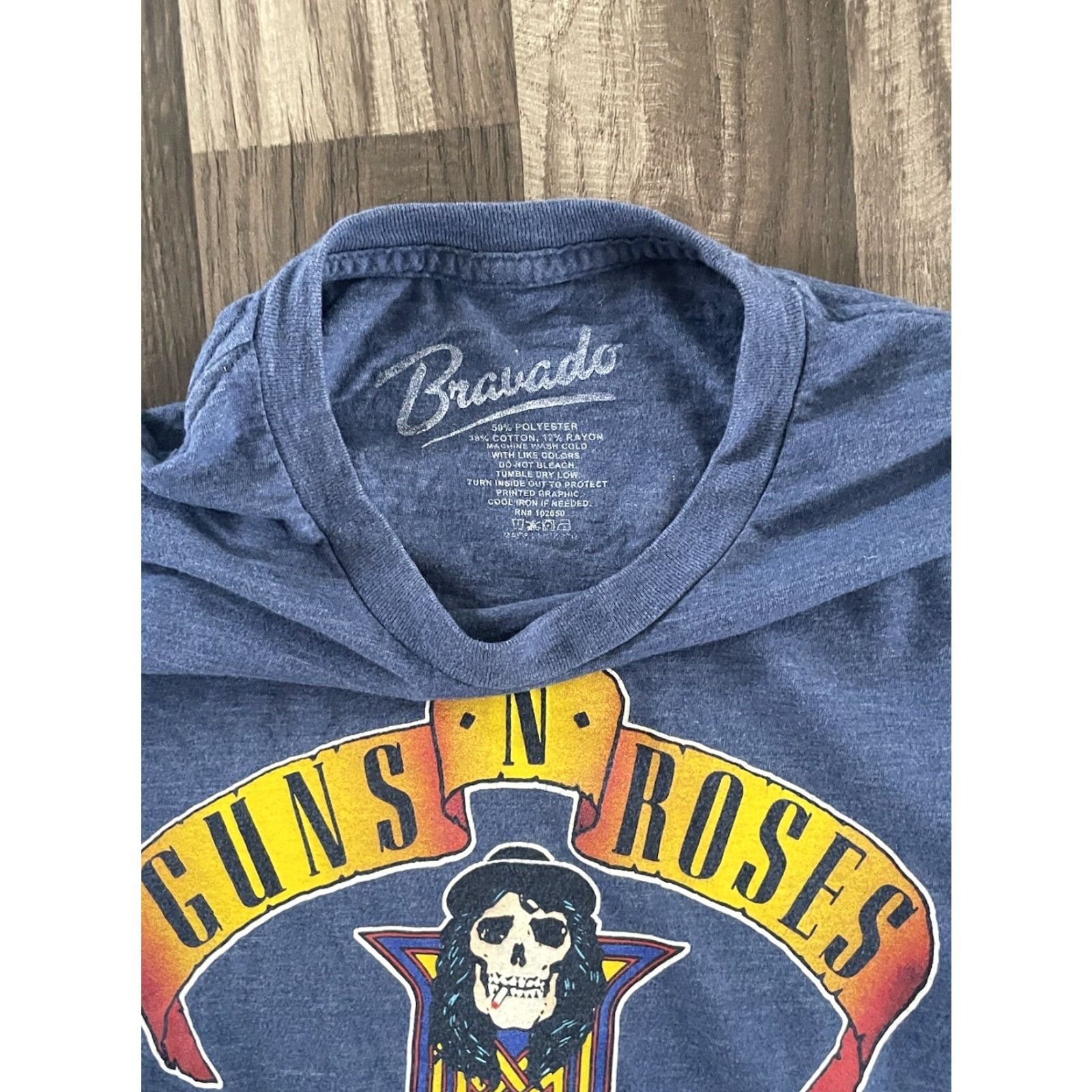 Bravado Guns N Roses T-Shirt Blue Medium Men Regular M 19x27 Bravado Rock Music Shirt Size US M / EU 48-50 / 2 - 2 Thumbnail
