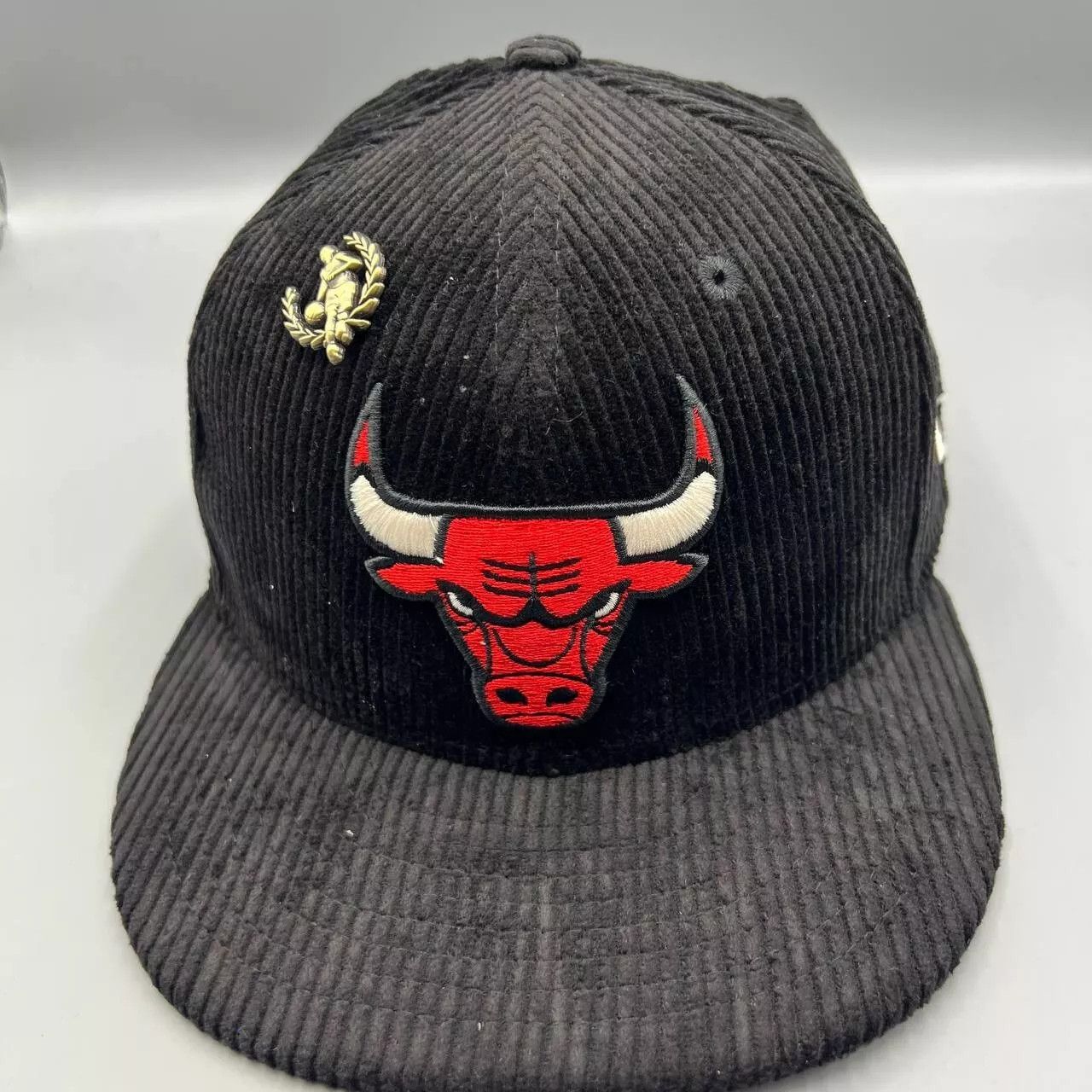 New Era Chicago Bulls Hat Men 7 1/4 Corduroy 59Fifty New Era Fitted Size ONE SIZE - 1 Thumbnail