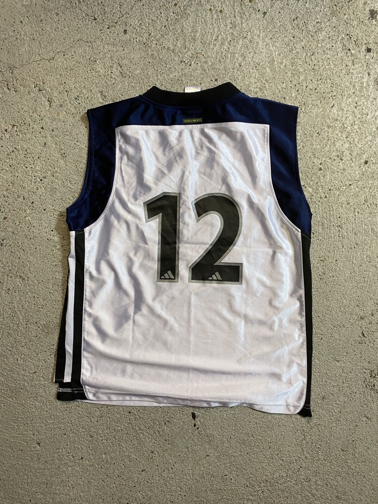 Adidas Adidas vintage tanktop sleeveless norge norway basketball Size US L / EU 52-54 / 3 - 3 Thumbnail