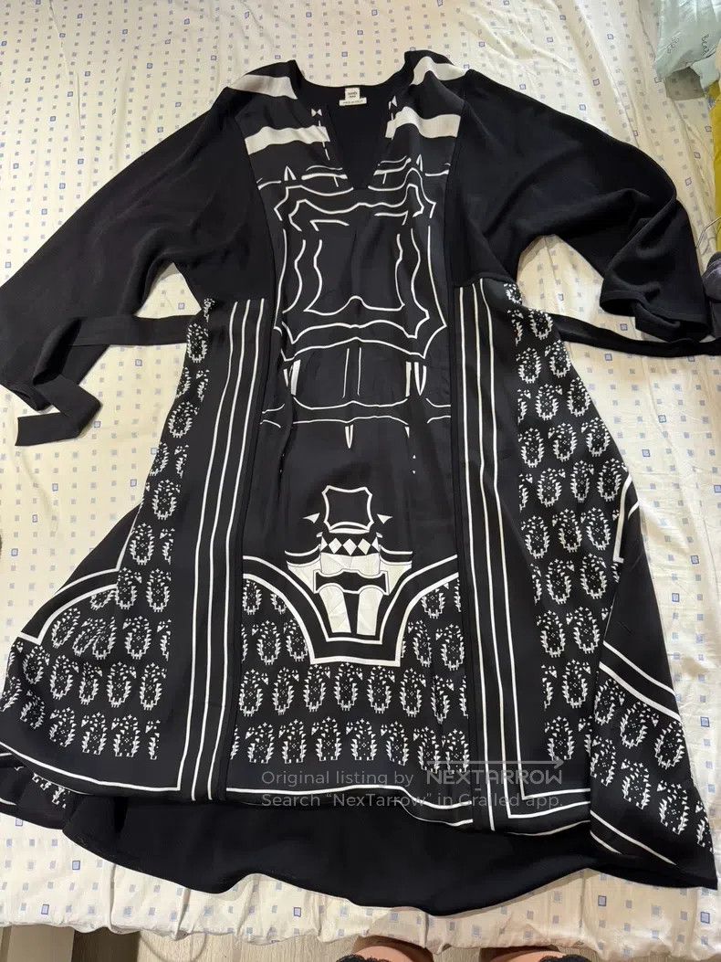 Hermes Hermes Black Mulberry Silk Knit Patchwork Dress, Skirt Hem Size M / US 6-8 / IT 42-44 - 1 Thumbnail