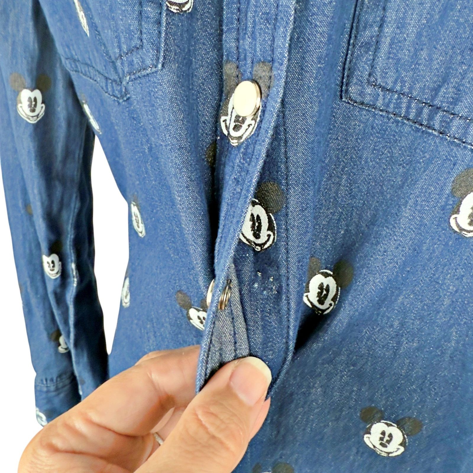 Disney RARE Disney x Kook n Keech Denim Mickey Studded Shirt *FLAW* Size M / US 6-8 / IT 42-44 - 4 Thumbnail