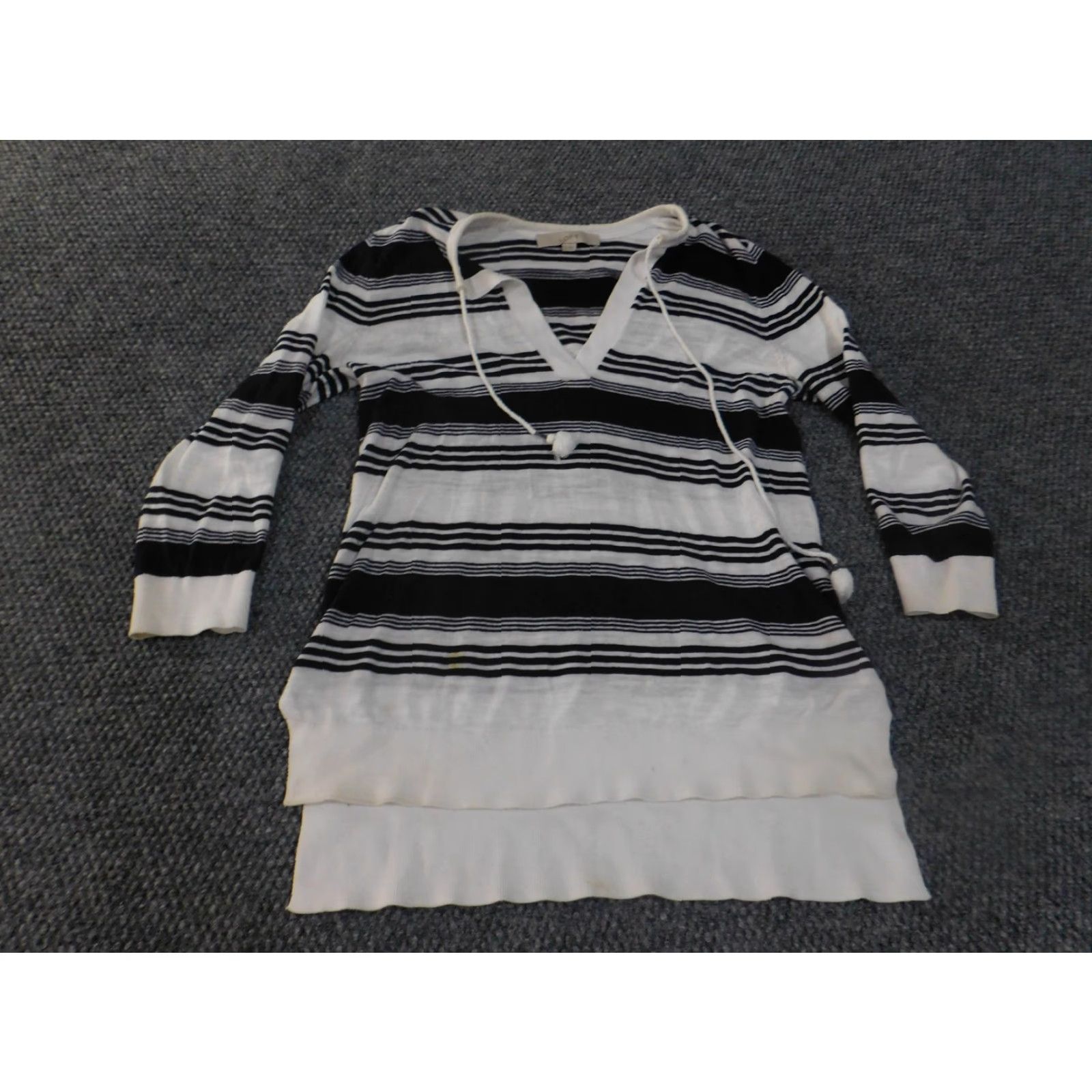Loft LOFT Sweater Womens Small Black White Striped Long Sleeve Tunic Pullover Cotton V-Neck Drawstring Tassels Tunic Lightweight Knits Size S / US 4 / IT 40 - 4 Thumbnail