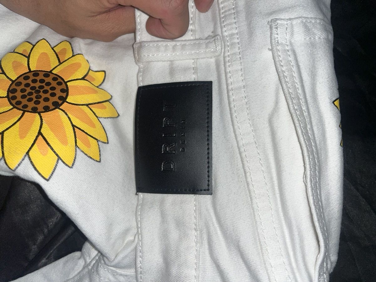 Zumiez Drippy denim sunflower pants Size US 32 / EU 48 - 3 Thumbnail
