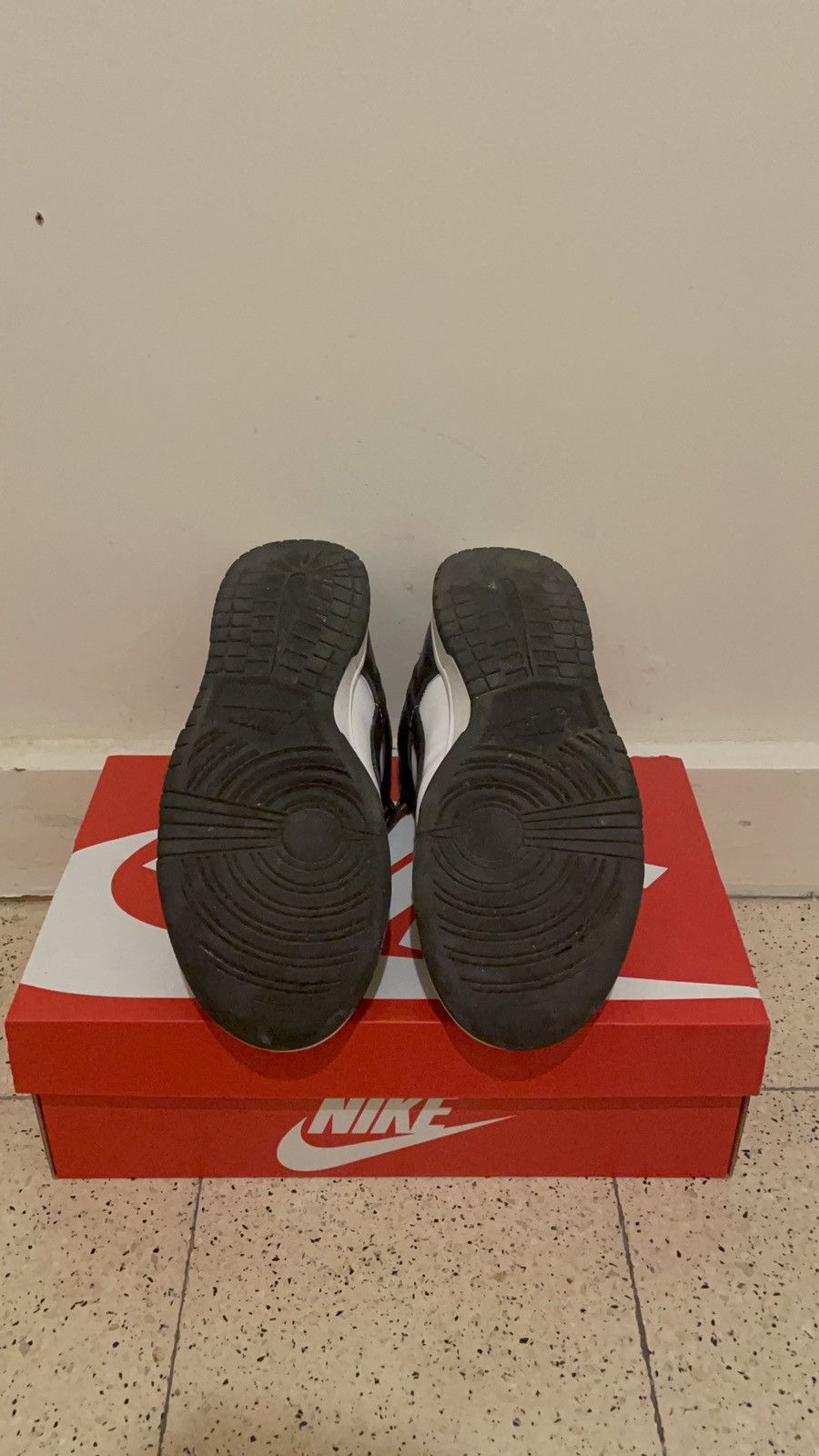 Nike Nike dunk low black white panda used size 7.5 with box Size US 7.5 / EU 40-41 - 5 Thumbnail