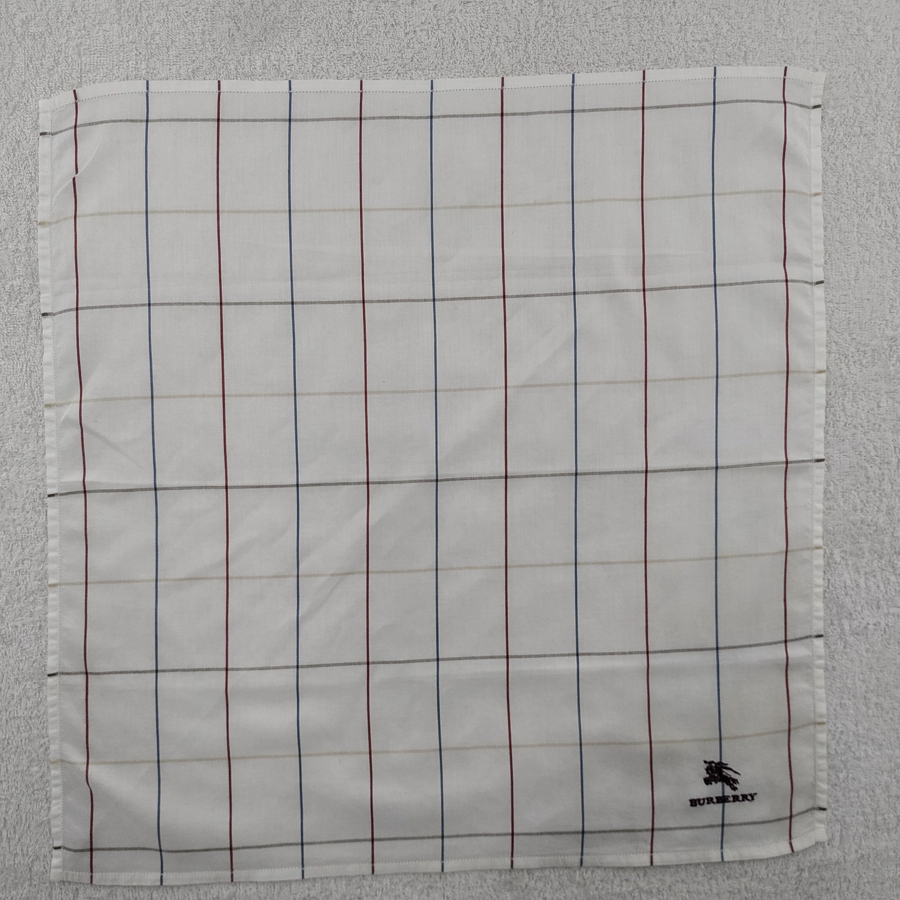 Burberry × Vintage Burberry Bandana / Handkerchief / Neckerchief - S001 Size ONE SIZE - 1 Thumbnail