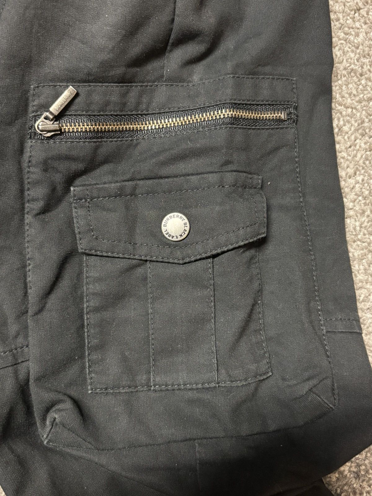 Burberry Burberry multi-cargo pants Size US 30 / EU 46 - 3 Thumbnail