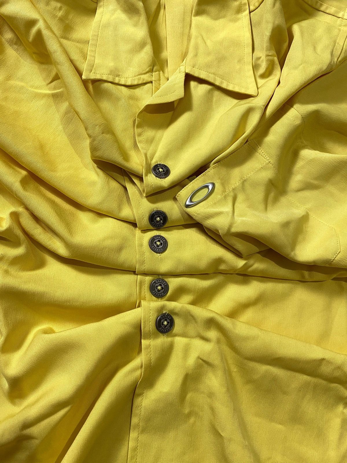 Oakley 2000s Oakley Software Small Logo Short Sleeve Shirt Size US L / EU 52-54 / 3 - 5 Thumbnail