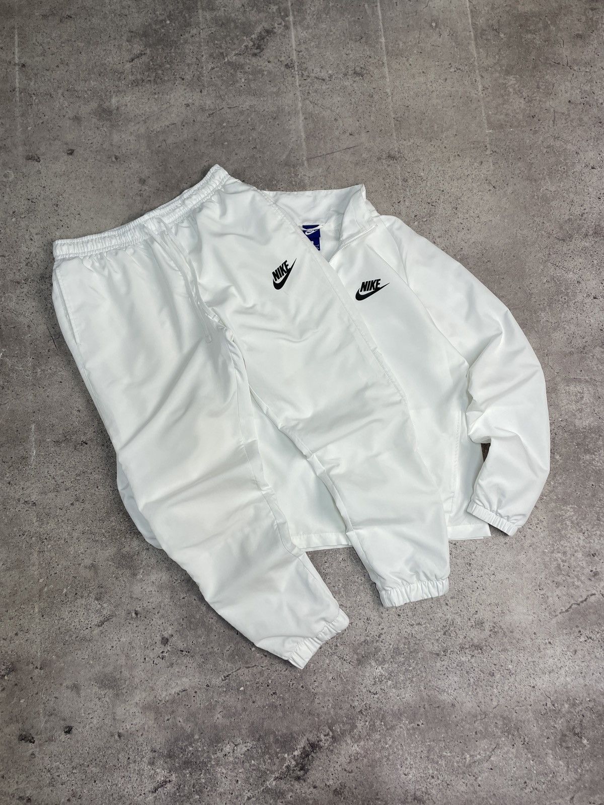 Nike Vintage Nike Tracksuit Nylon Jacket Pants Set Y2K Drill 00s Size US L / EU 52-54 / 3 - 6 Thumbnail