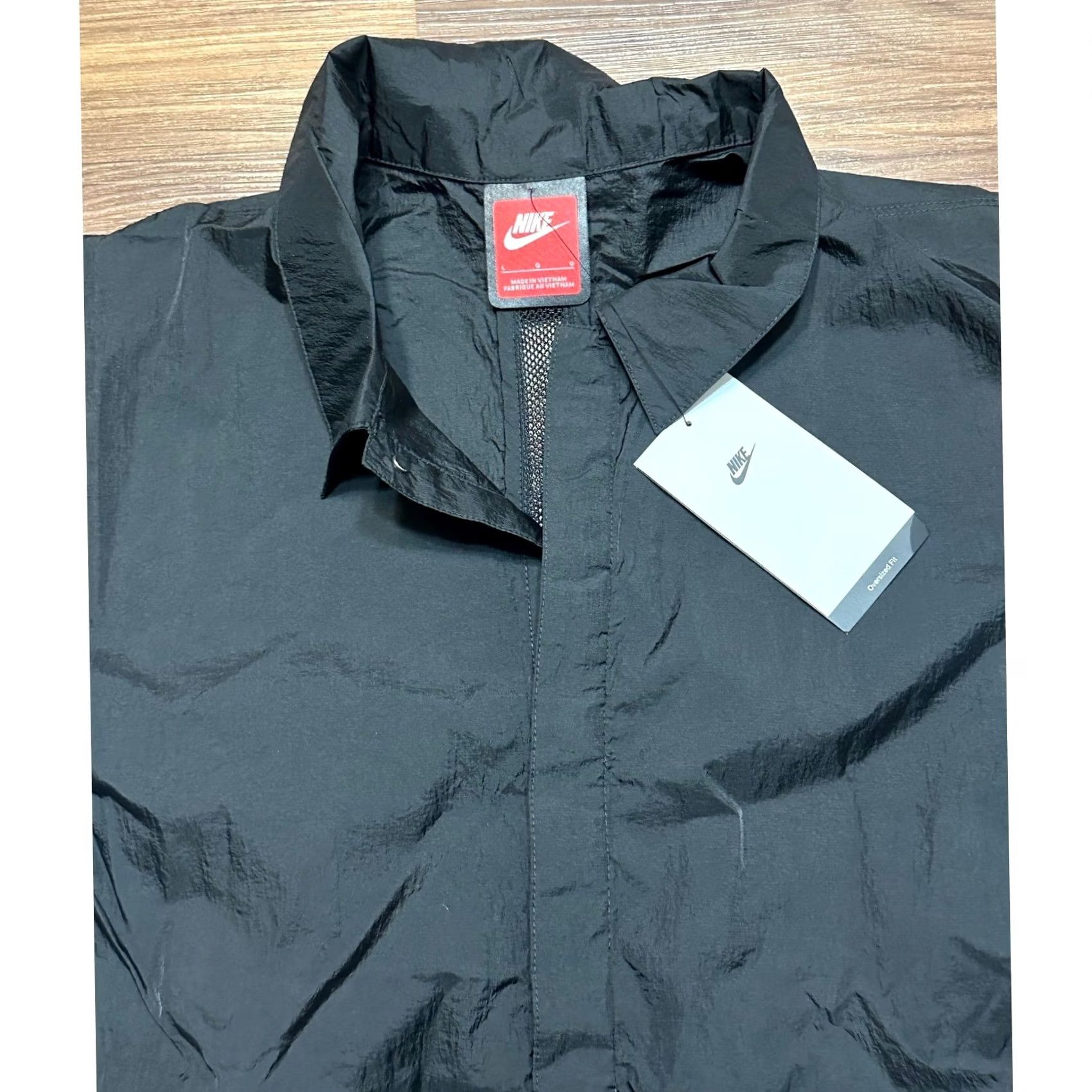 Nike Nike Tech Jacket Shirt Mens Oversized Black White Nylon Woven L DV9902 010 Size US L / EU 52-54 / 3 - 4 Thumbnail