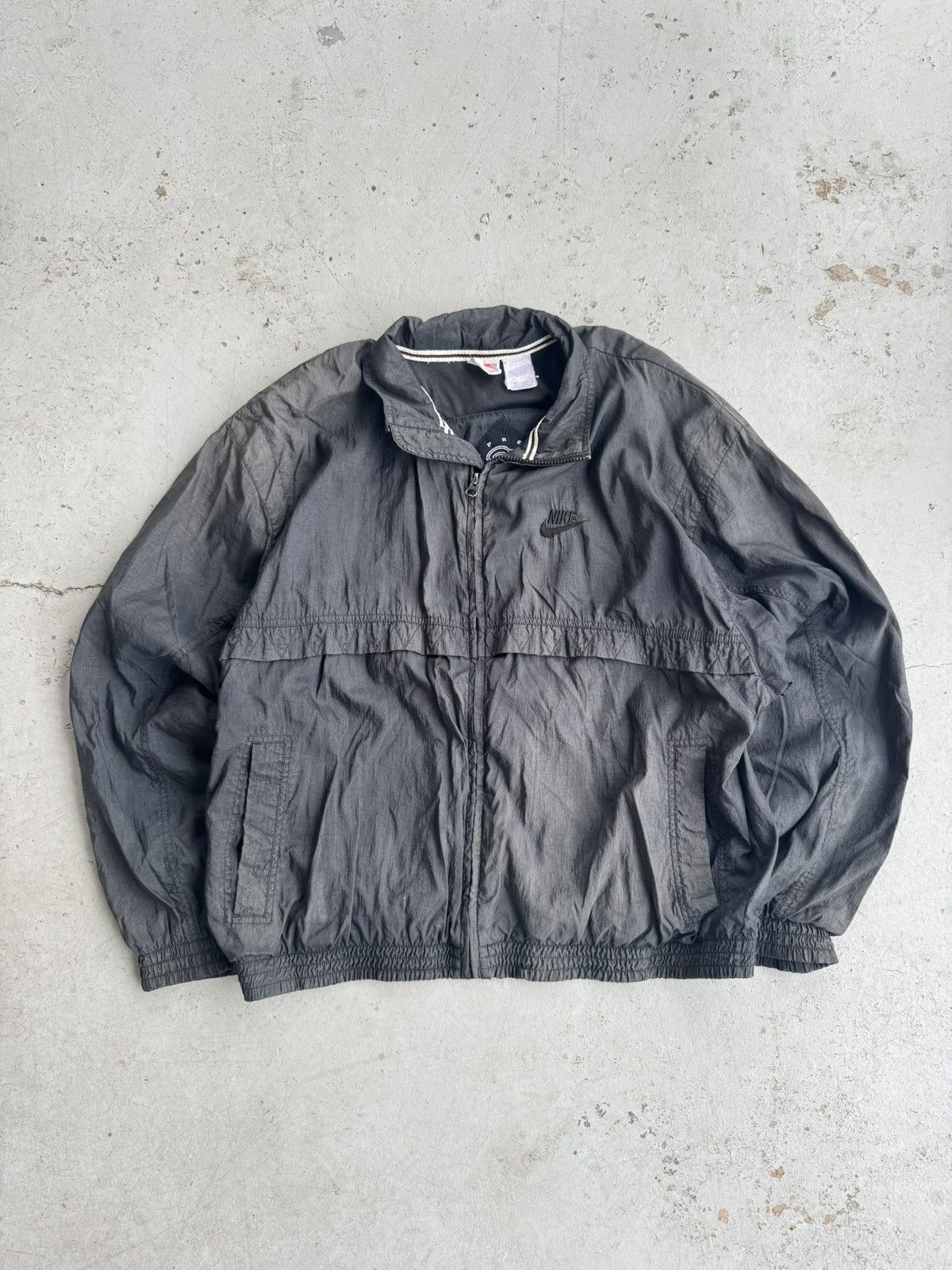 Nike Vintage 90s Nike Supreme Court Faded Black Windbreaker Size US XL / EU 56 / 4 - 1 Thumbnail