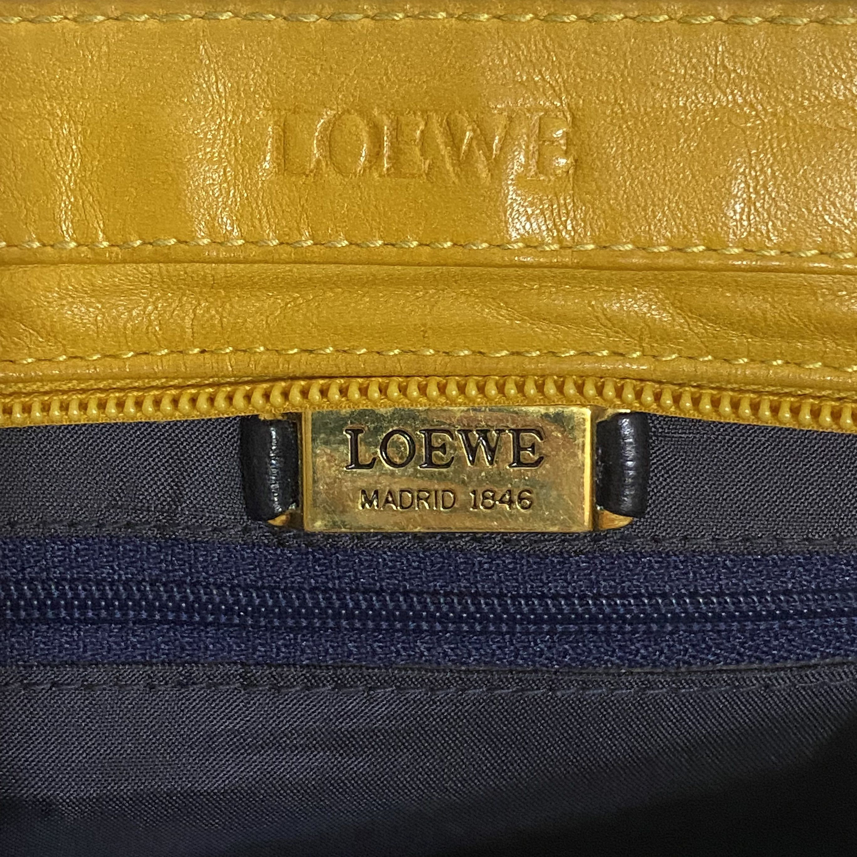 Loewe × Vintage Vintage Mustard Yellow Leather Clutch Bag Size ONE SIZE - 12 Thumbnail