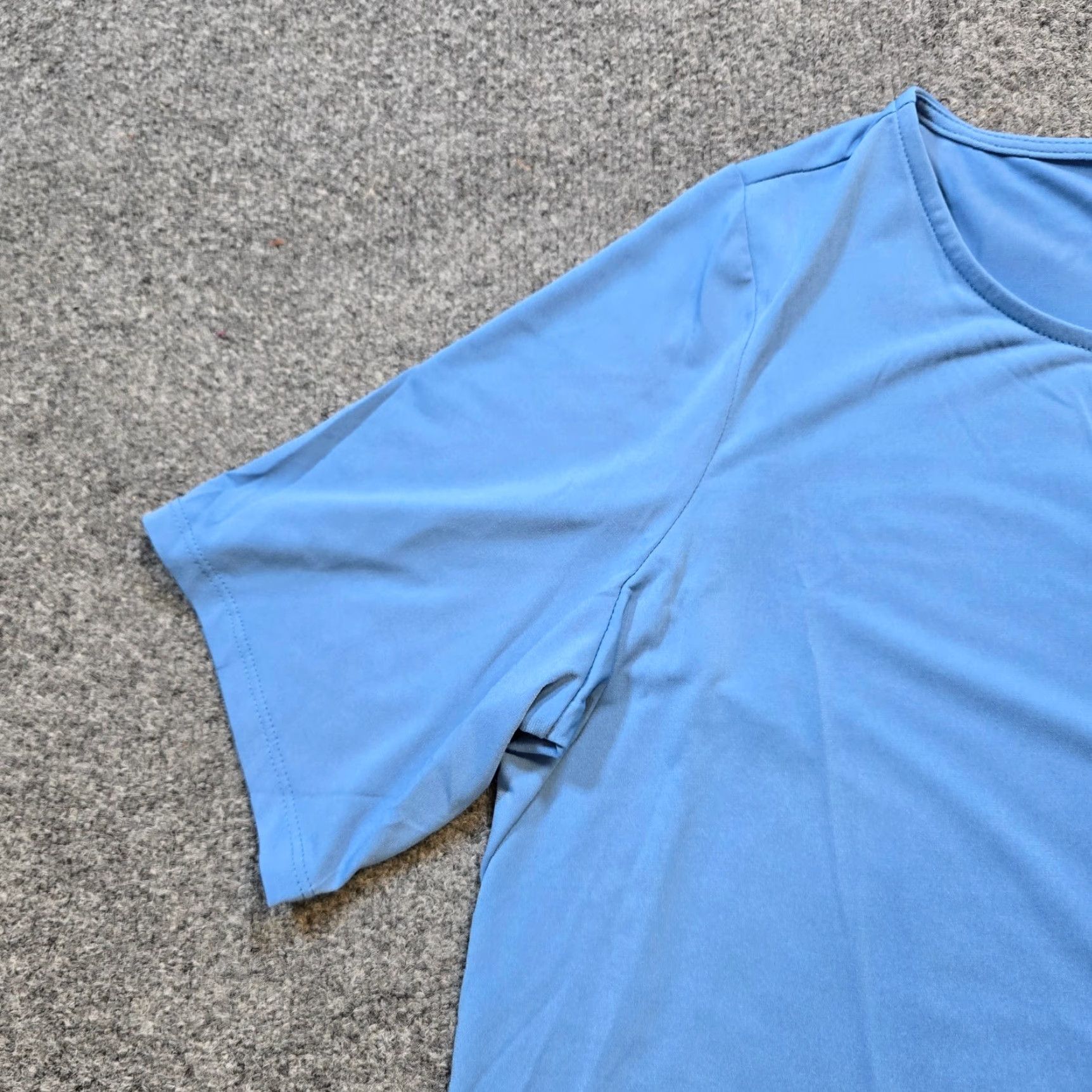 Vintage Susan Graver Top Women 1X Blue Round Neck Stretch No Iron Basic Minimal Casual Shirt Womens 1X Blue Round Neck Stretch Classic Casual Modern Size XL / US 12-14 / IT 48-50 - 4 Thumbnail