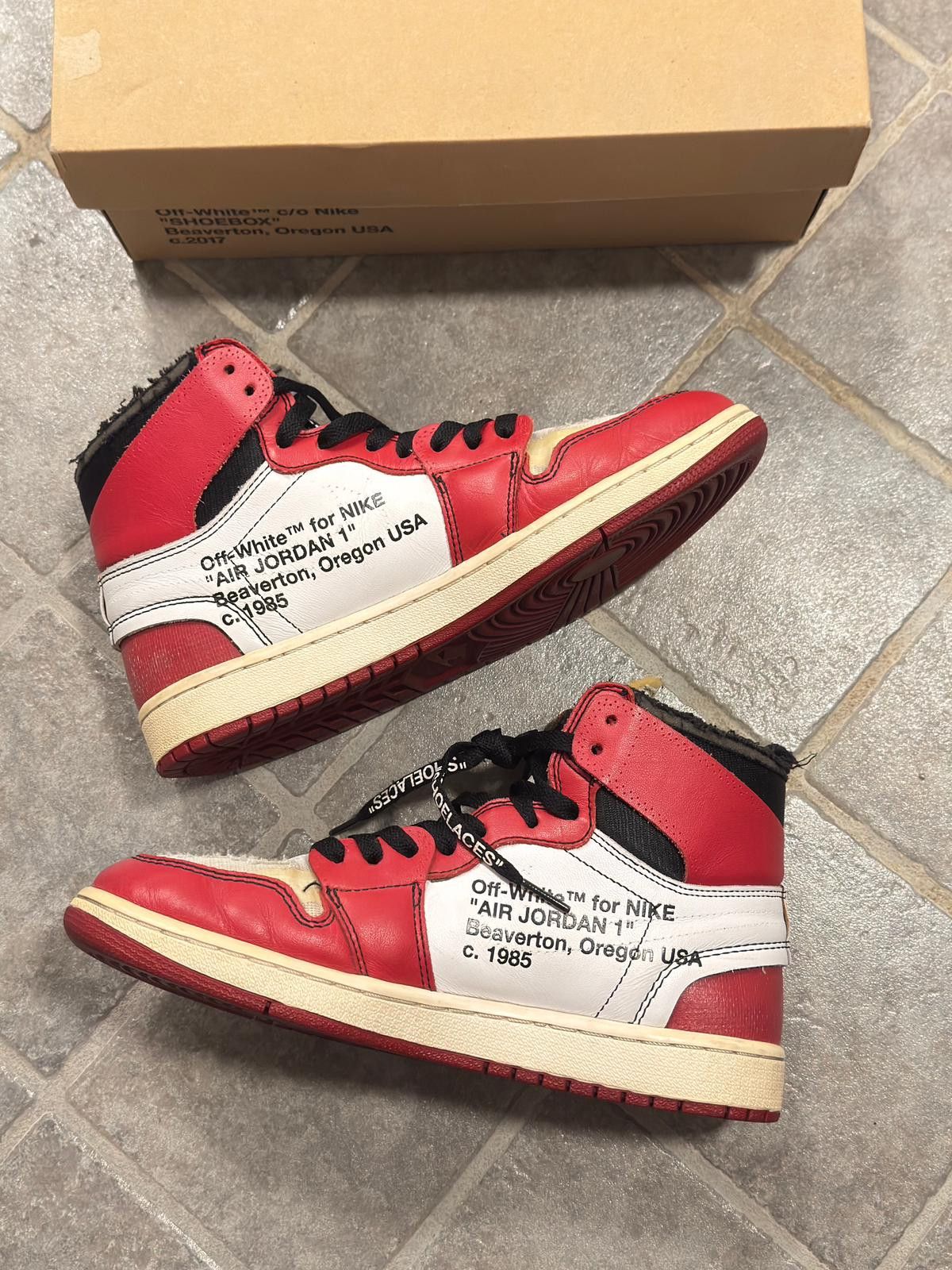 Jordan Brand × Off-White Off-White x Air Jordan 1 Retro High OG ‘Chicago’ Size US 8.5 / EU 41-42 - 4 Thumbnail