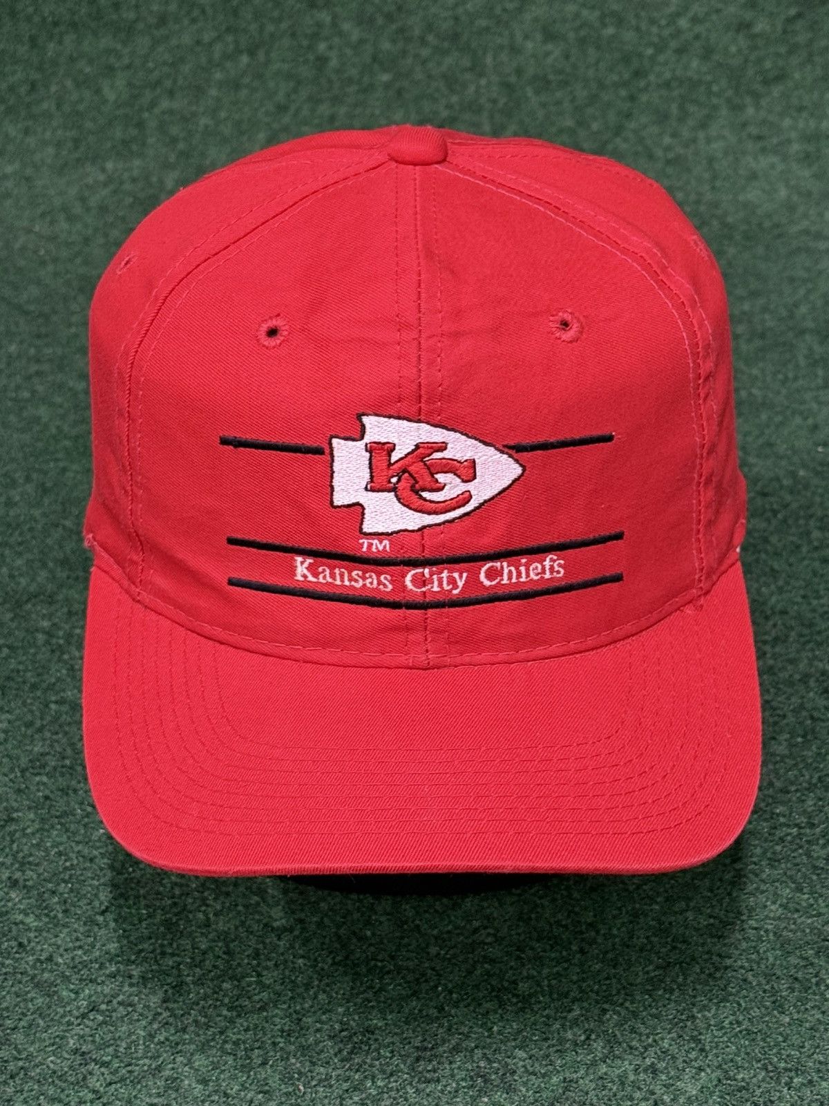 Vintage Vintage Kansas City Chiefs Split Bar Youngan Snapback Hat Size ONE SIZE - 1 Thumbnail