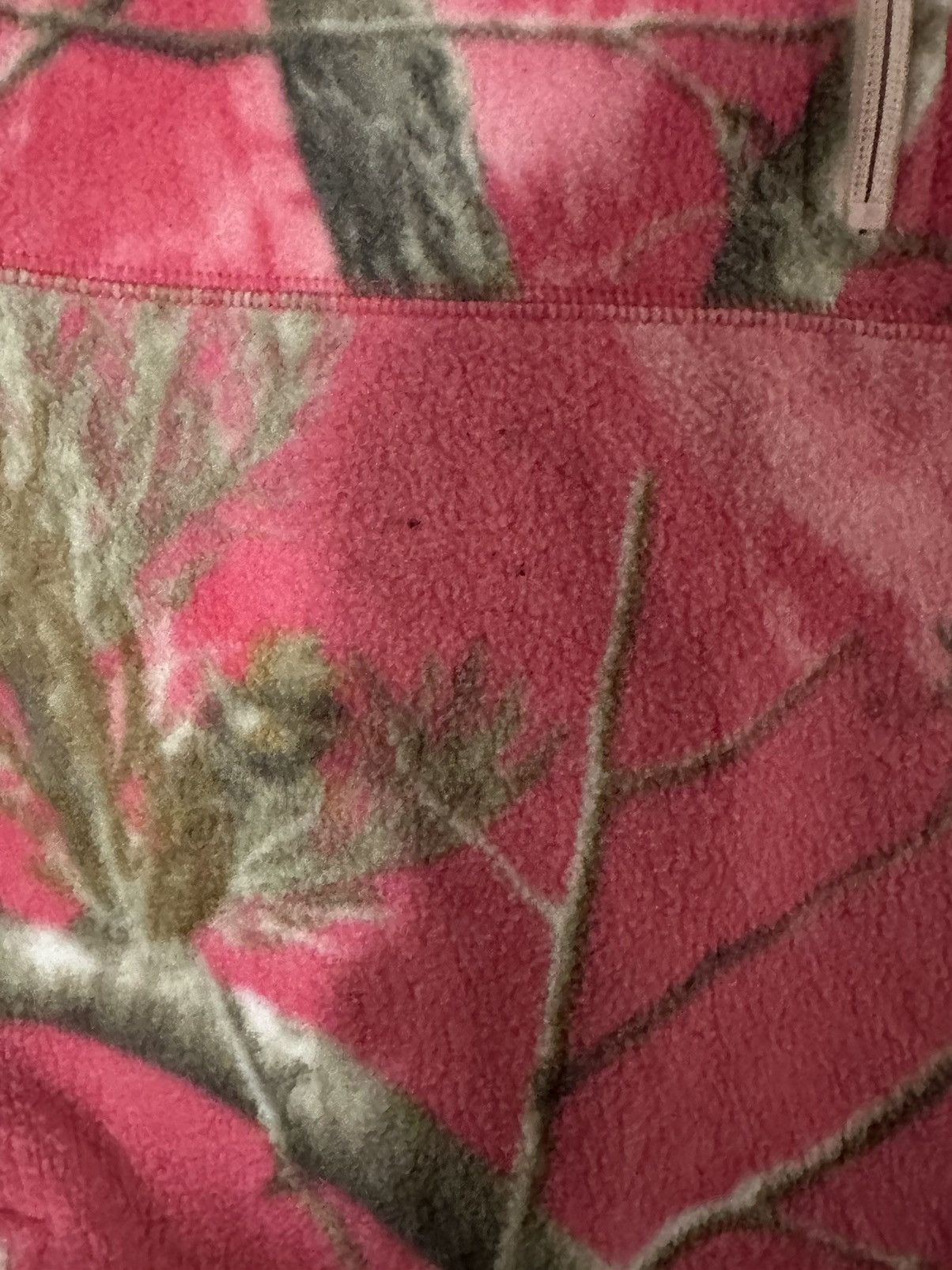 Realtree Camo pink real tree sweater Size US L / EU 52-54 / 3 - 2 Thumbnail